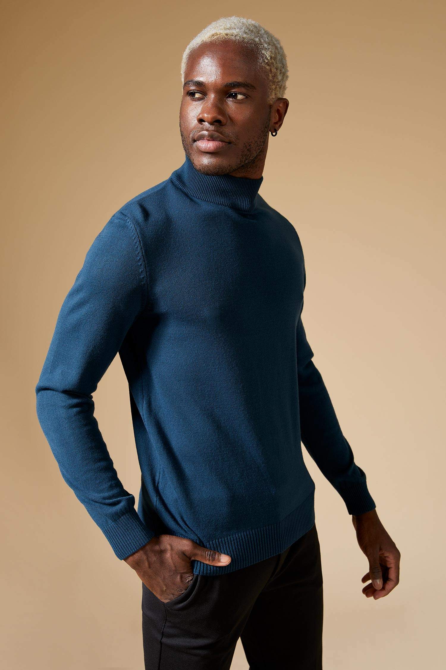 Slim Fit Balıkçı Yaka Triko Kazak