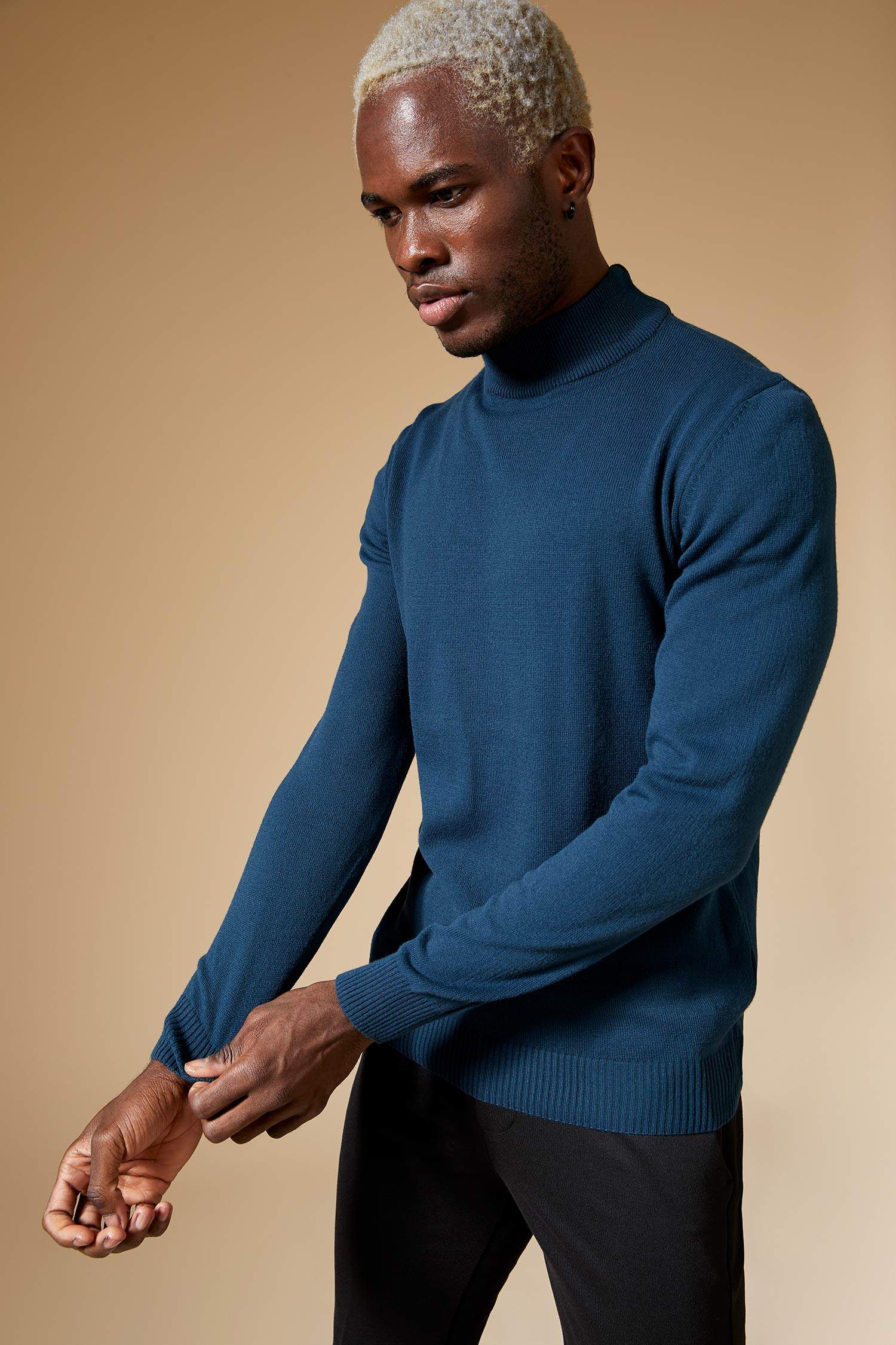 Slim Fit Balıkçı Yaka Triko Kazak