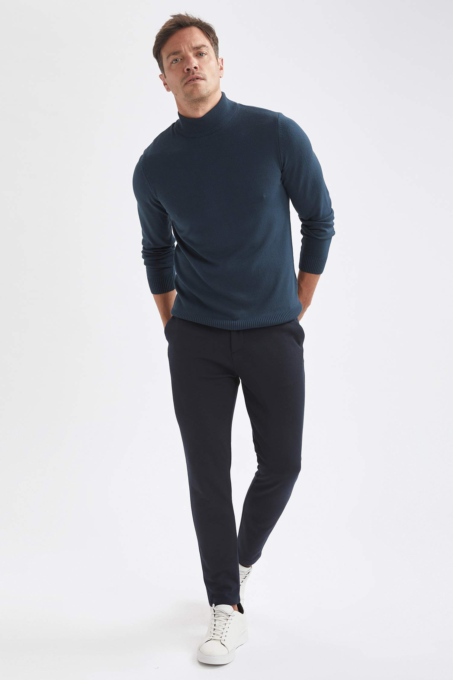 Slim Fit Balıkçı Yaka Triko Kazak