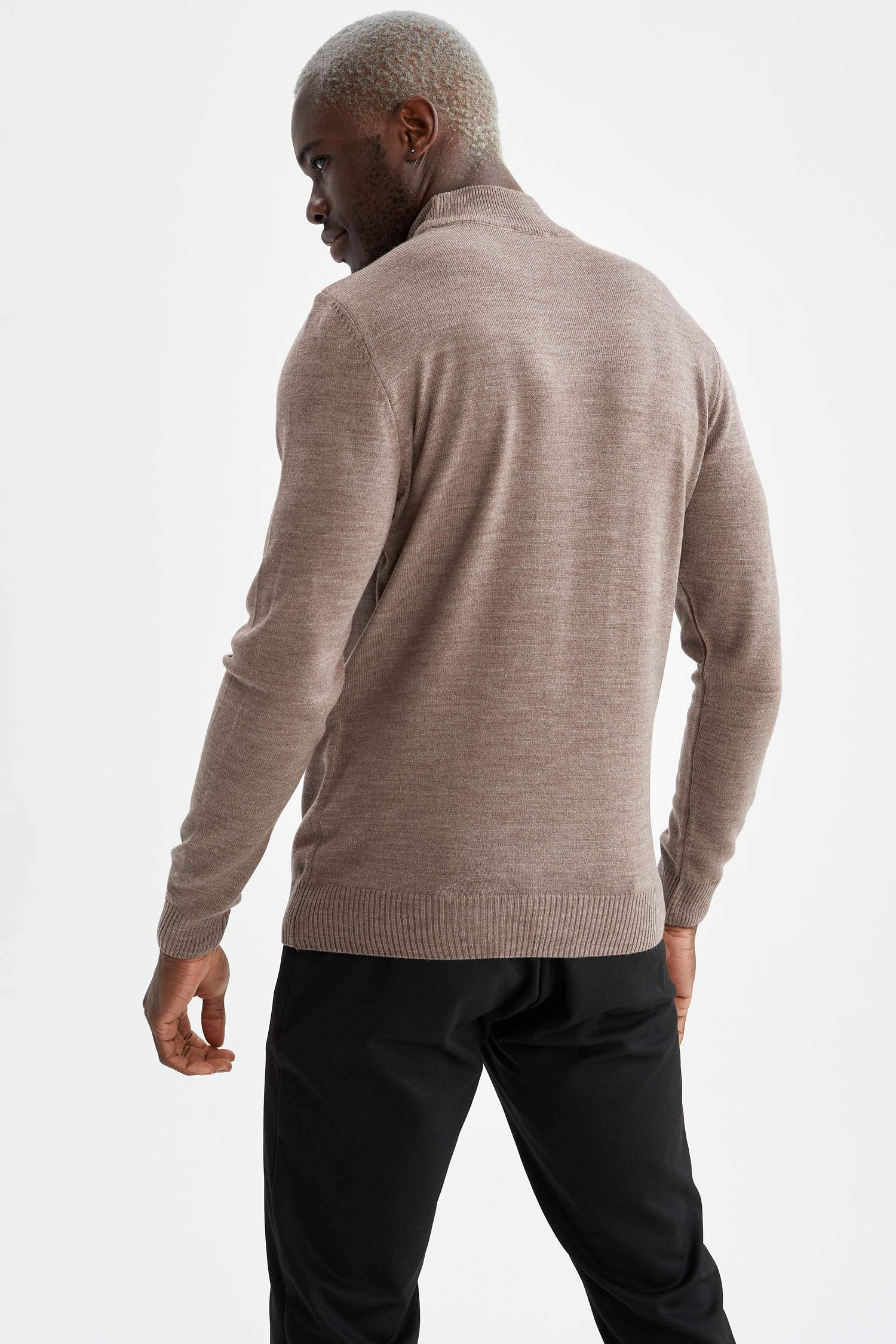 Slim Fit Balıkçı Yaka Triko Kazak