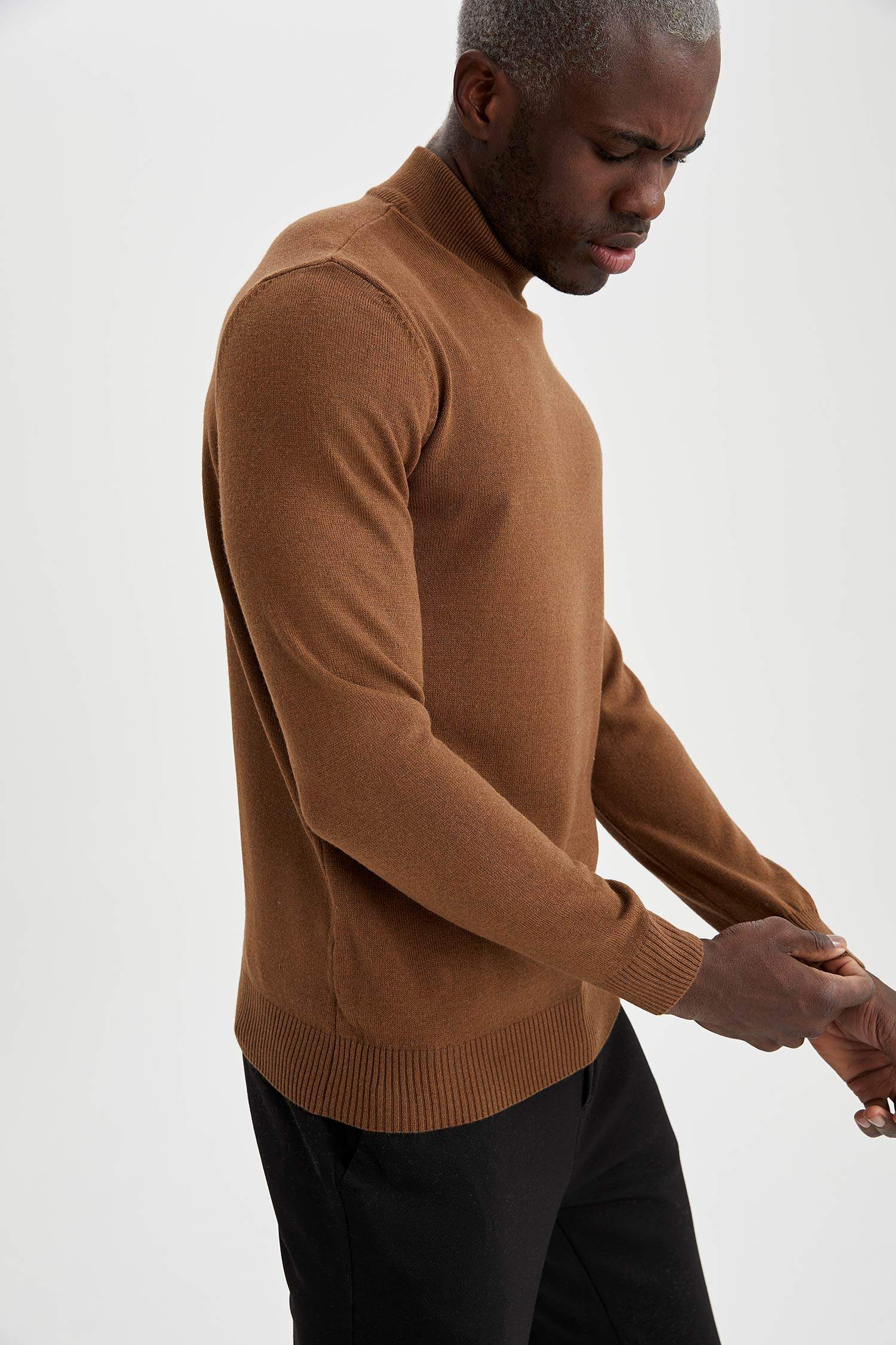 Slim Fit Balıkçı Yaka Triko Kazak