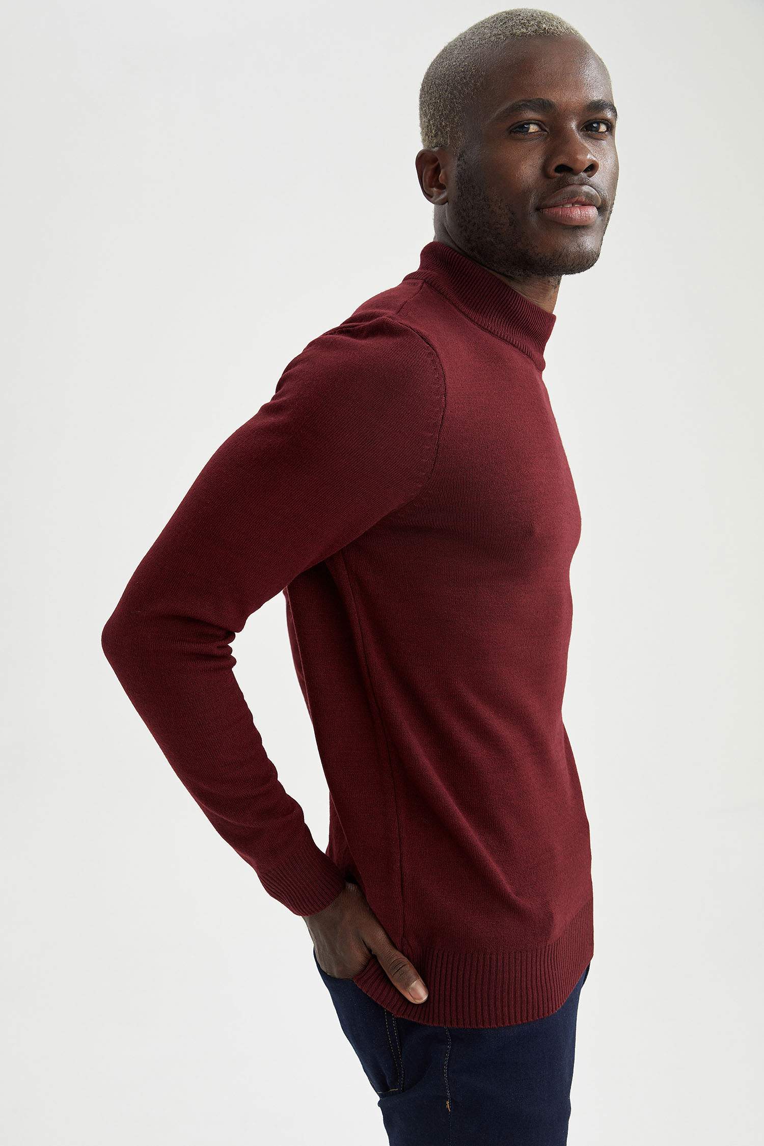 Slim Fit Balıkçı Yaka Triko Kazak