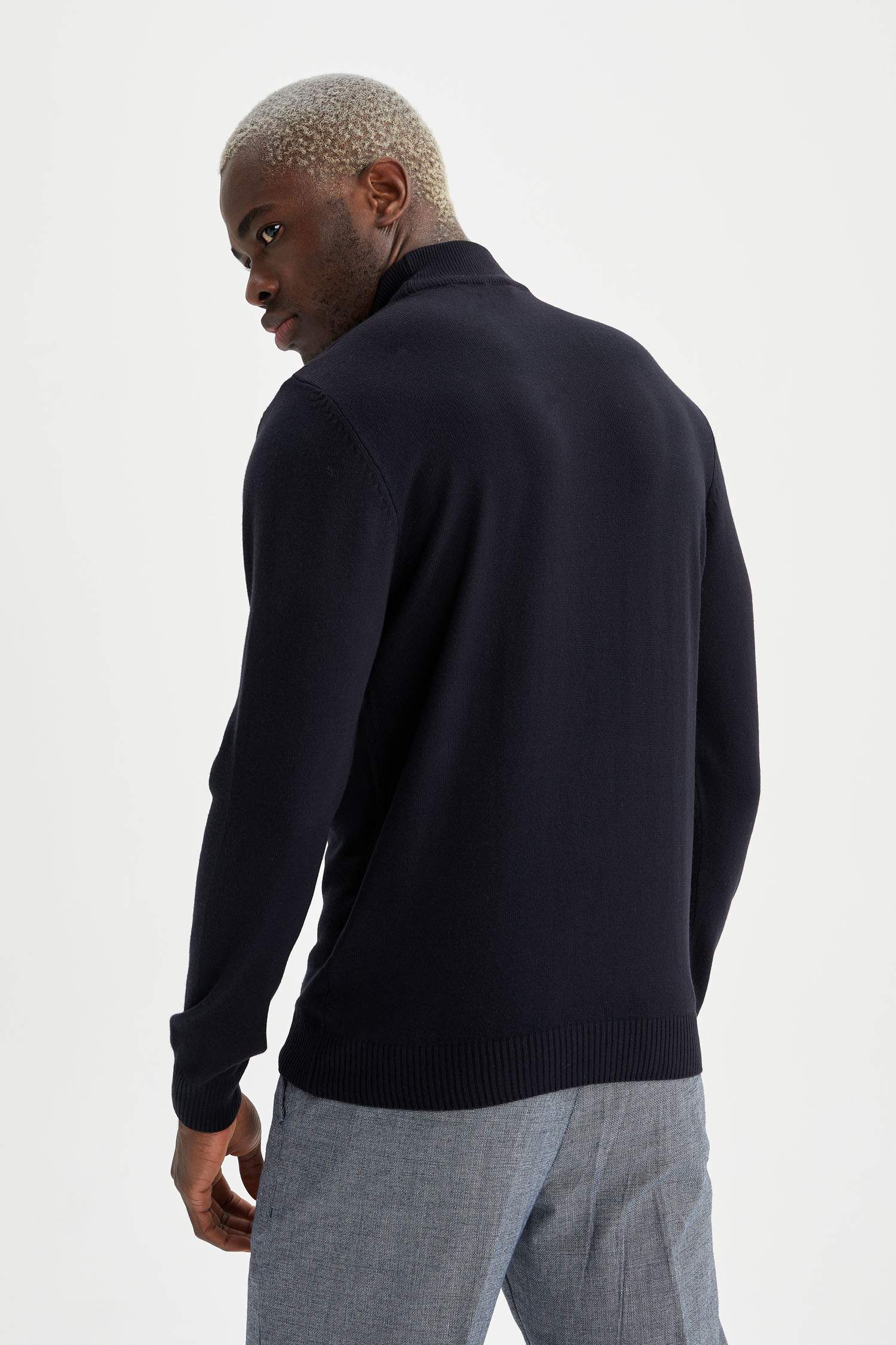 Slim Fit Balıkçı Yaka Triko Kazak