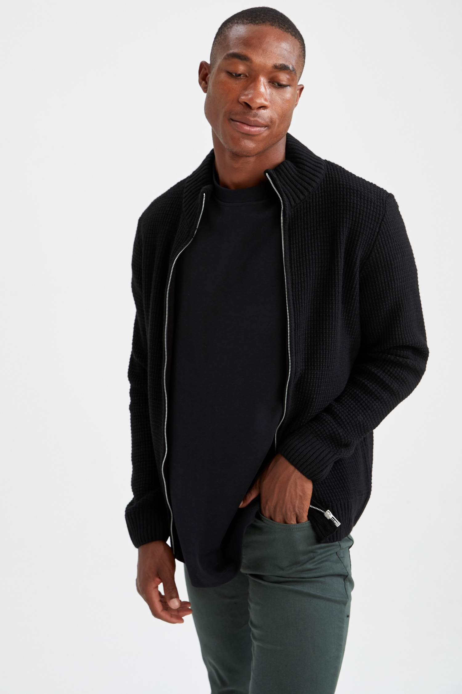 Slim Fit Yarım Balıkçı Yaka Fermuarlı Uzun Kollu Triko Hırka