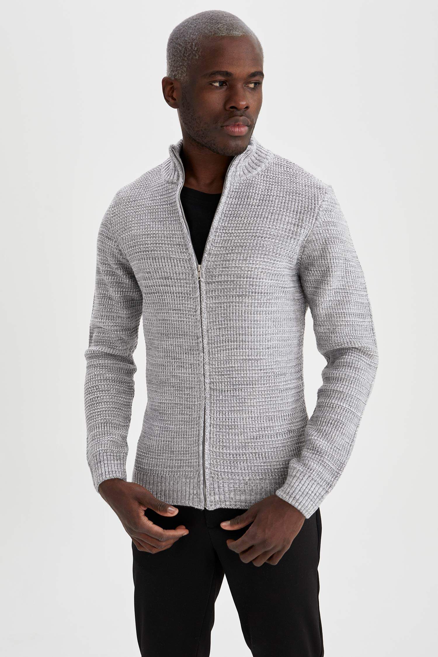 Slim Fit Yarım Balıkçı Yaka Fermuarlı Uzun Kollu Triko Hırka