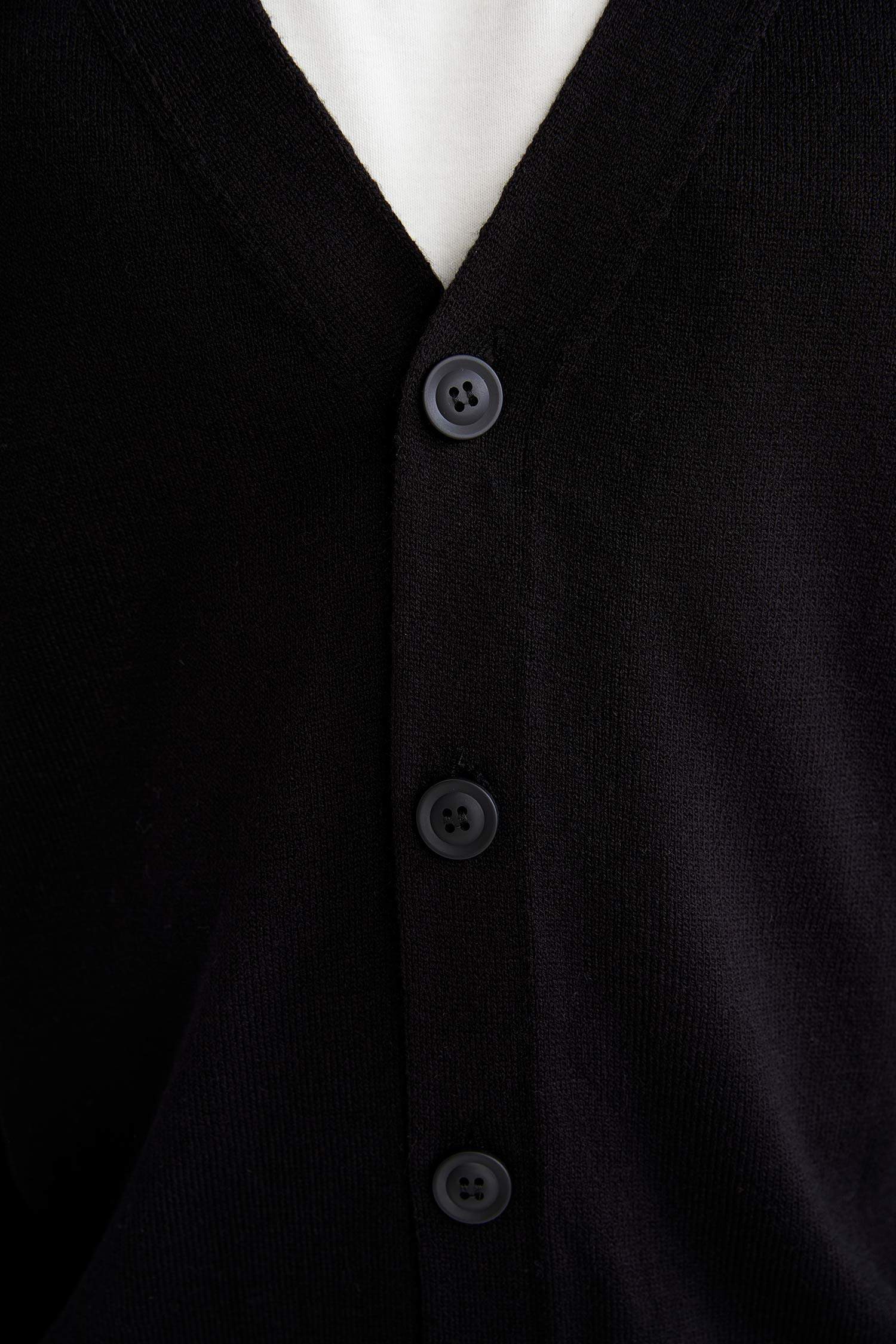 Slim Fit V Yaka Düğmeli Triko Hırka