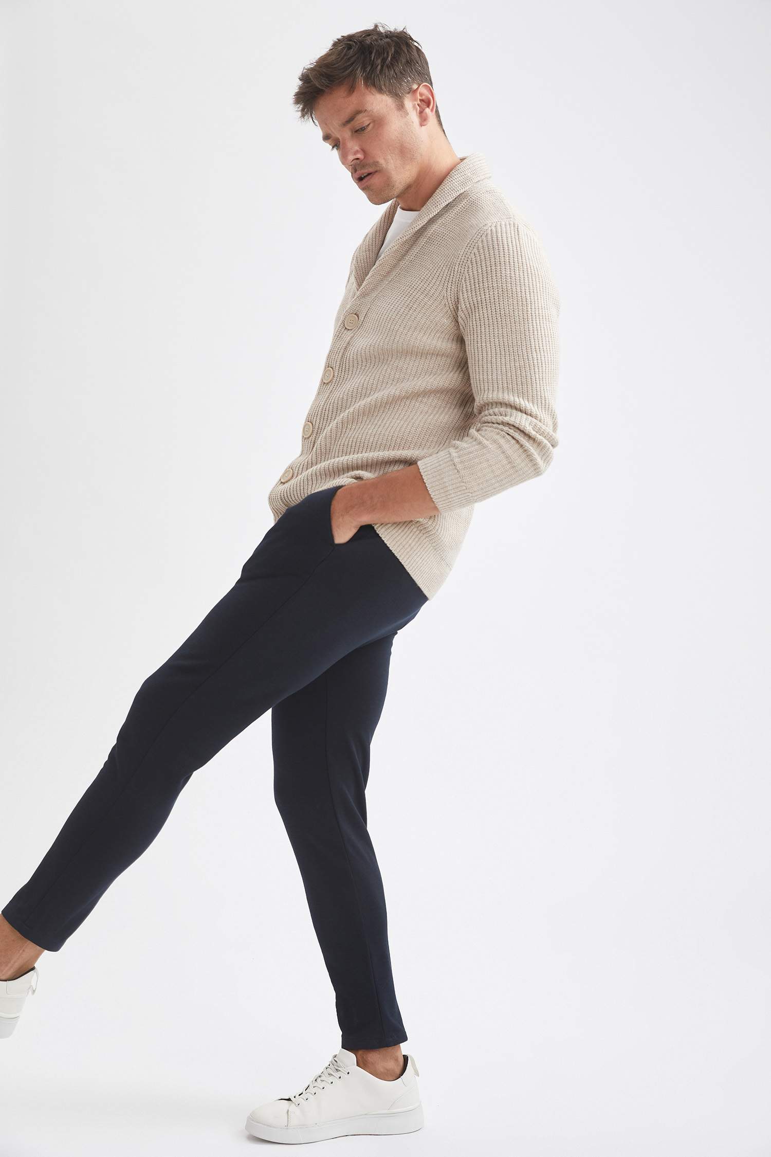 Slim Fit Şal Yaka Düğmeli Triko Hırka