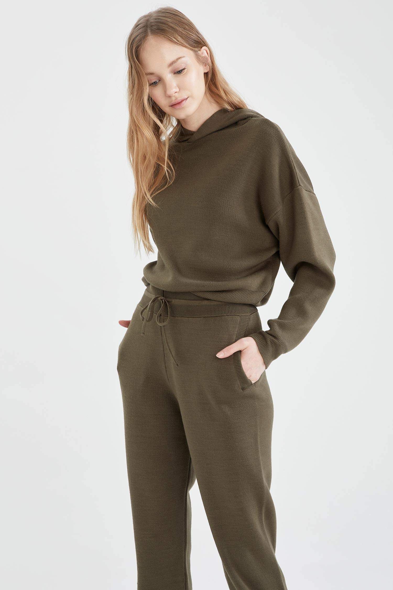 Kapüşonlu Relax Fit Triko Sweatshirt