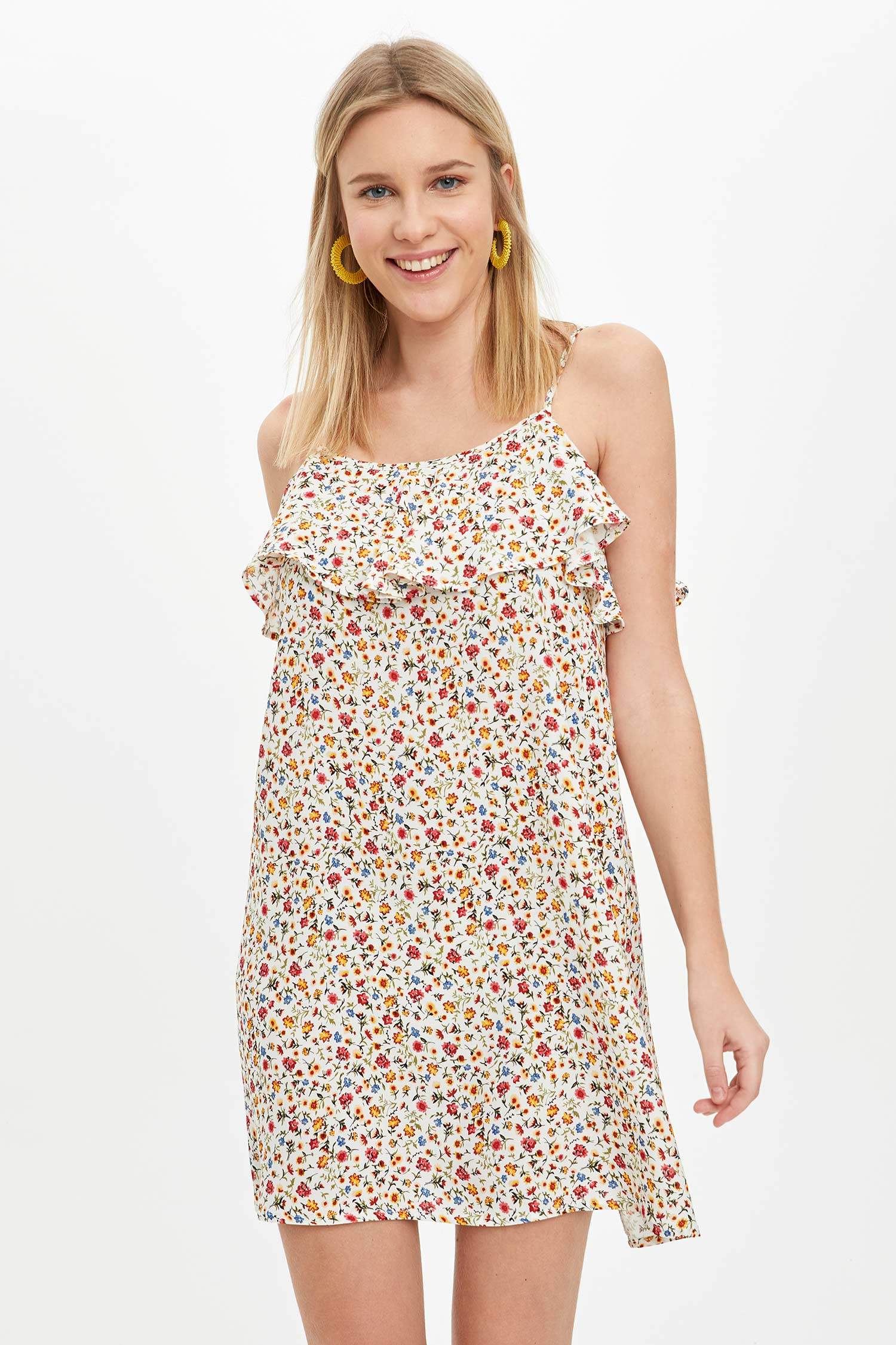 White WOMAN Floral Patterned Spaghetti Strap Dress 1250290 DeFacto