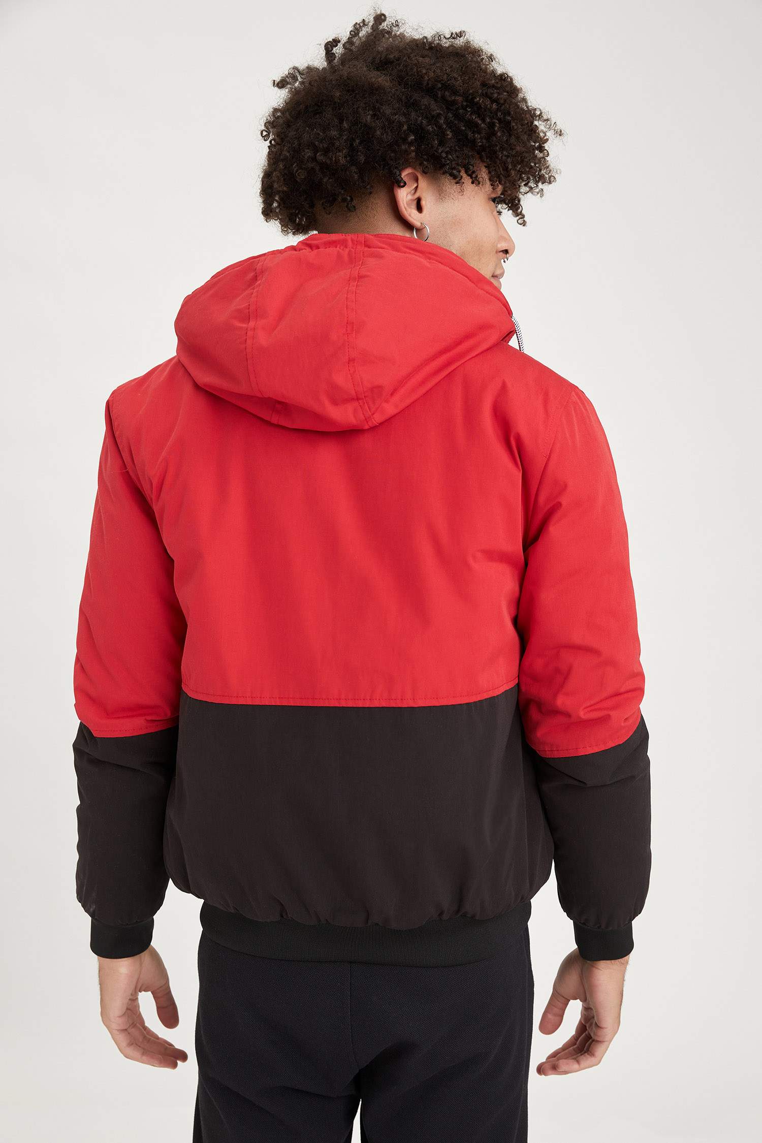 Kapüşonlu Renk Bloklu İçi Polarlı Fermuarlı Sweatshirt