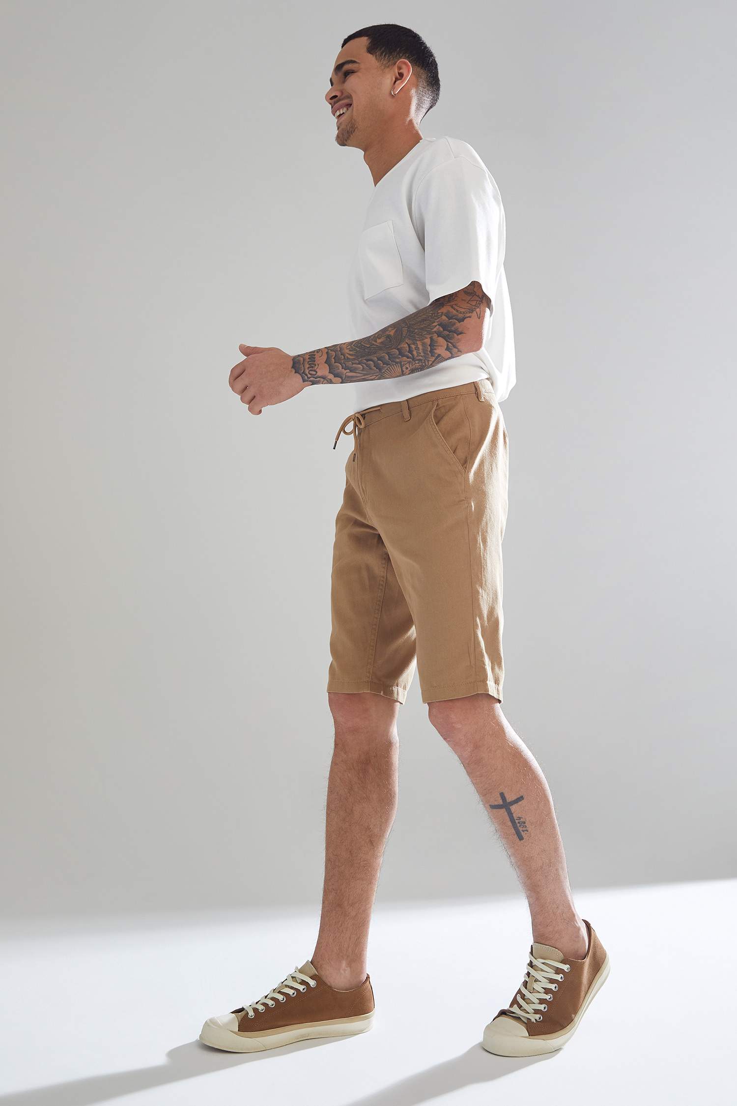 Regular Fit Beli Bağcıklı Bermuda Şort