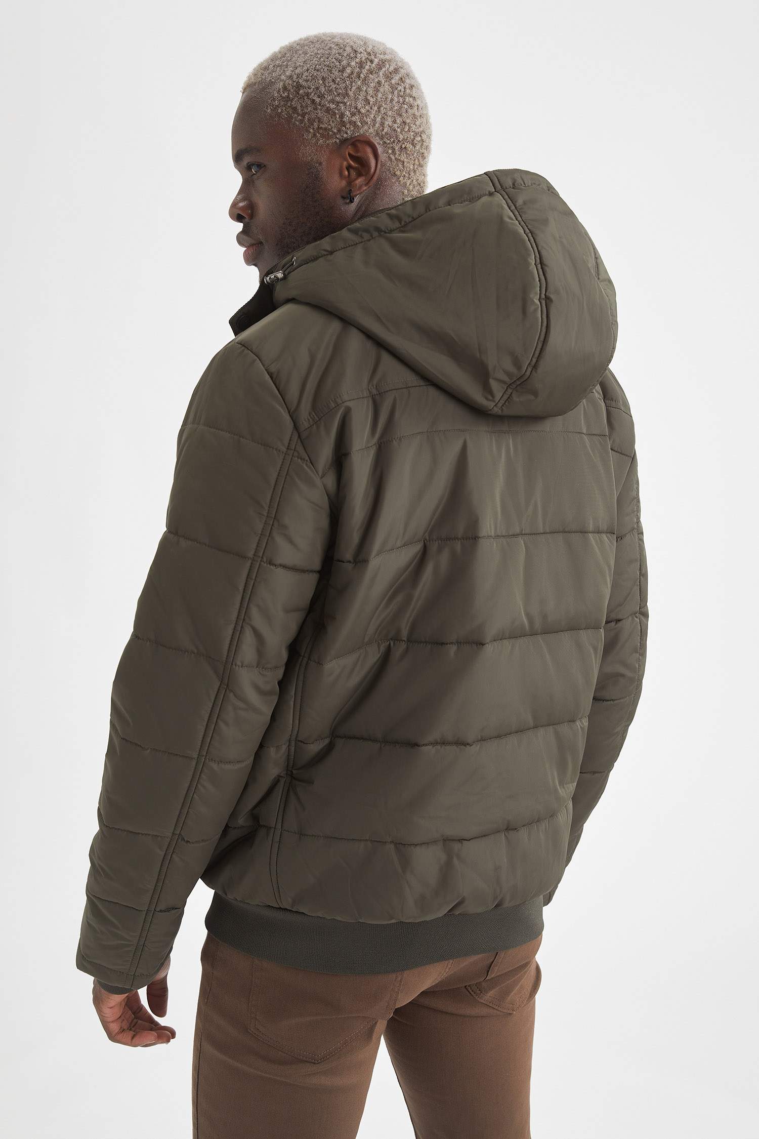 Slim Fit Çıkarılabilir Kapüşonlu Polar Astarlı Isı Yalıtımlı Suni Kürklü Kalın Mont