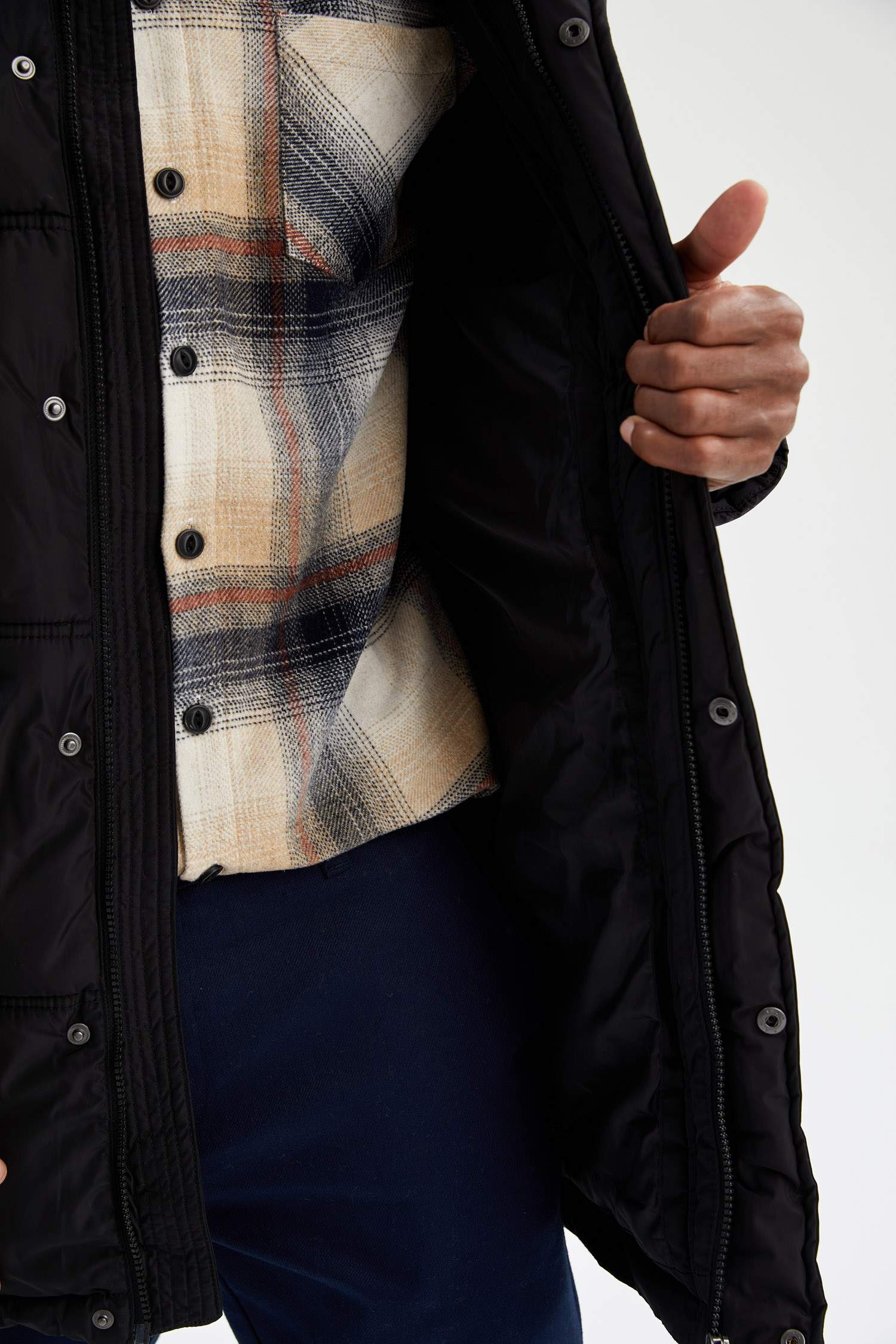 Peluş Kürklü Kapüşonlu Slim Fit Kalın Mont