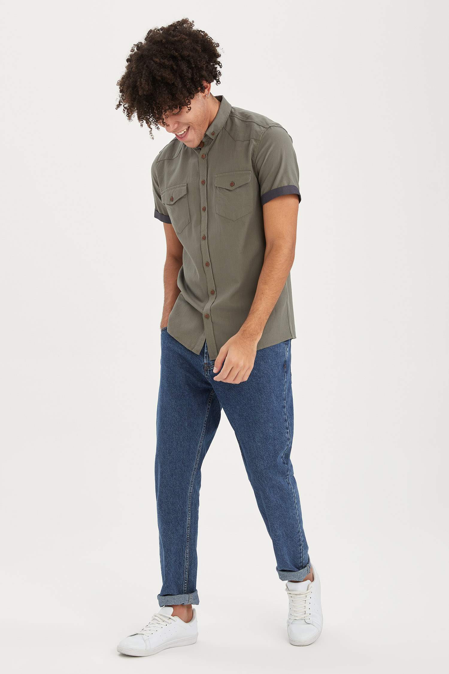 Slim Fit Basic Kısa Kollu Gömlek