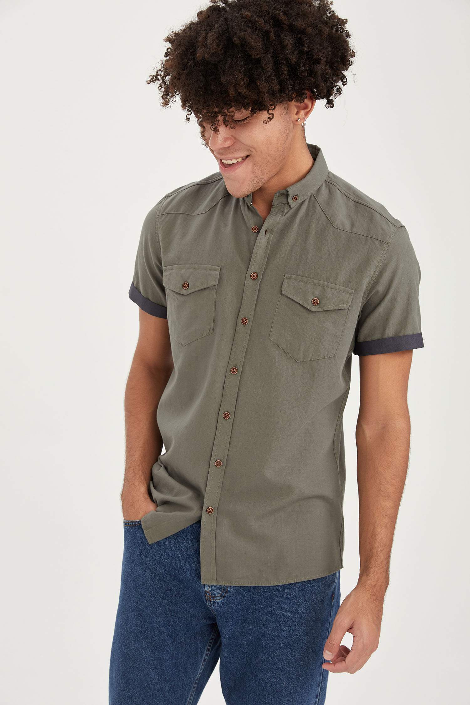 Slim Fit Basic Kısa Kollu Gömlek