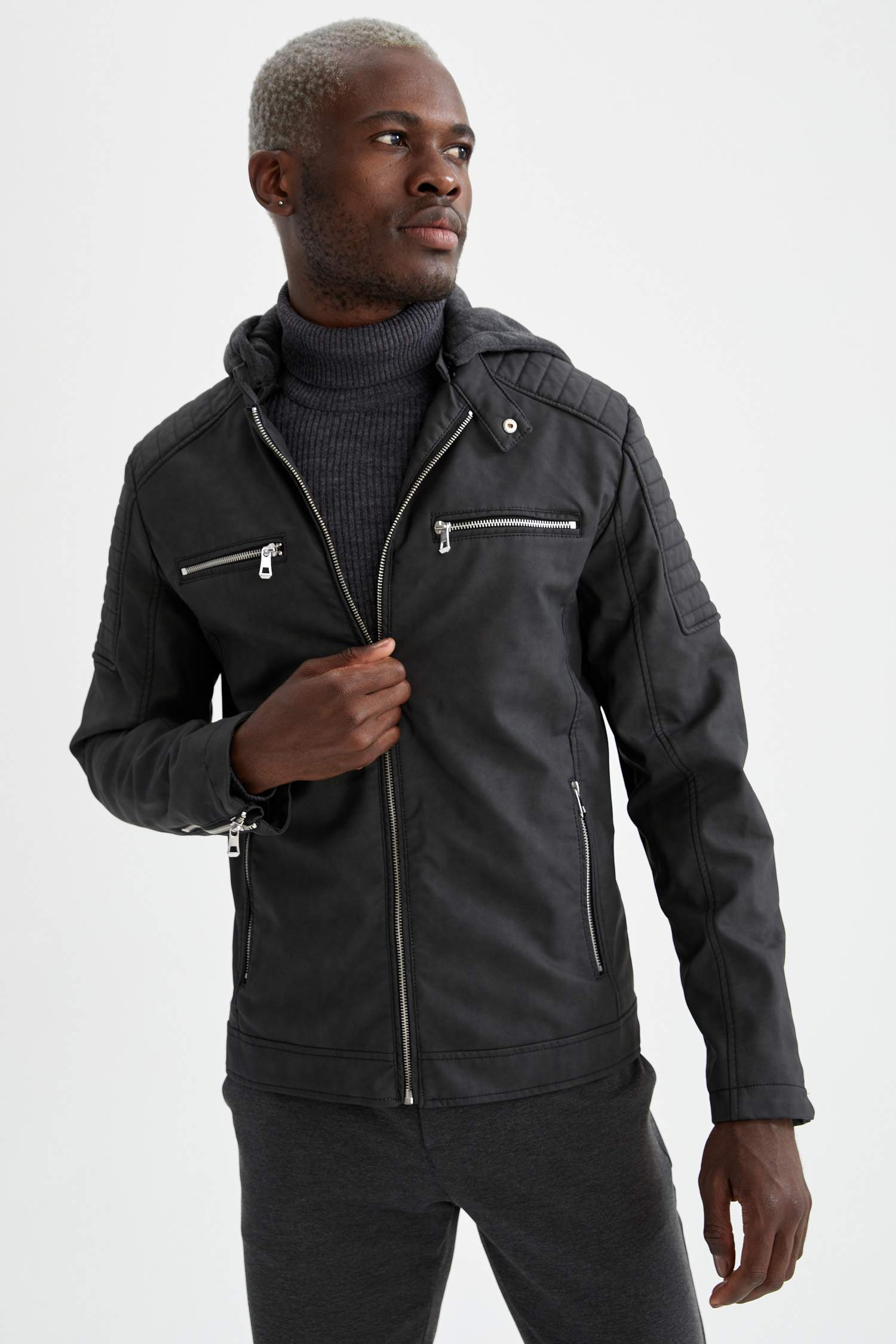Slim Fit Kapüşonlu Suni Deri Mont