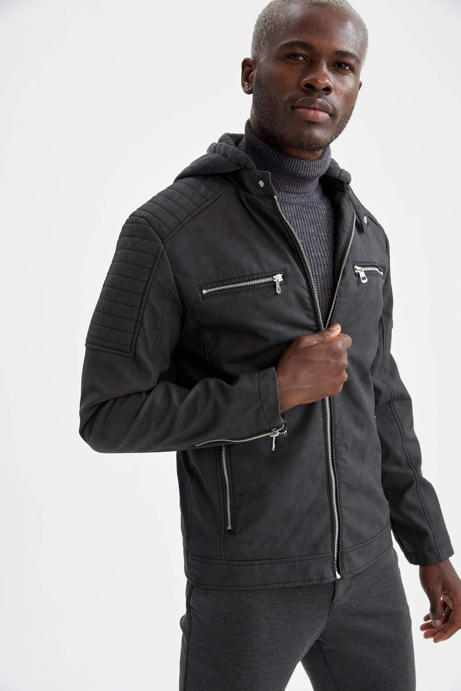 Slim Fit Kapüşonlu Suni Deri Mont