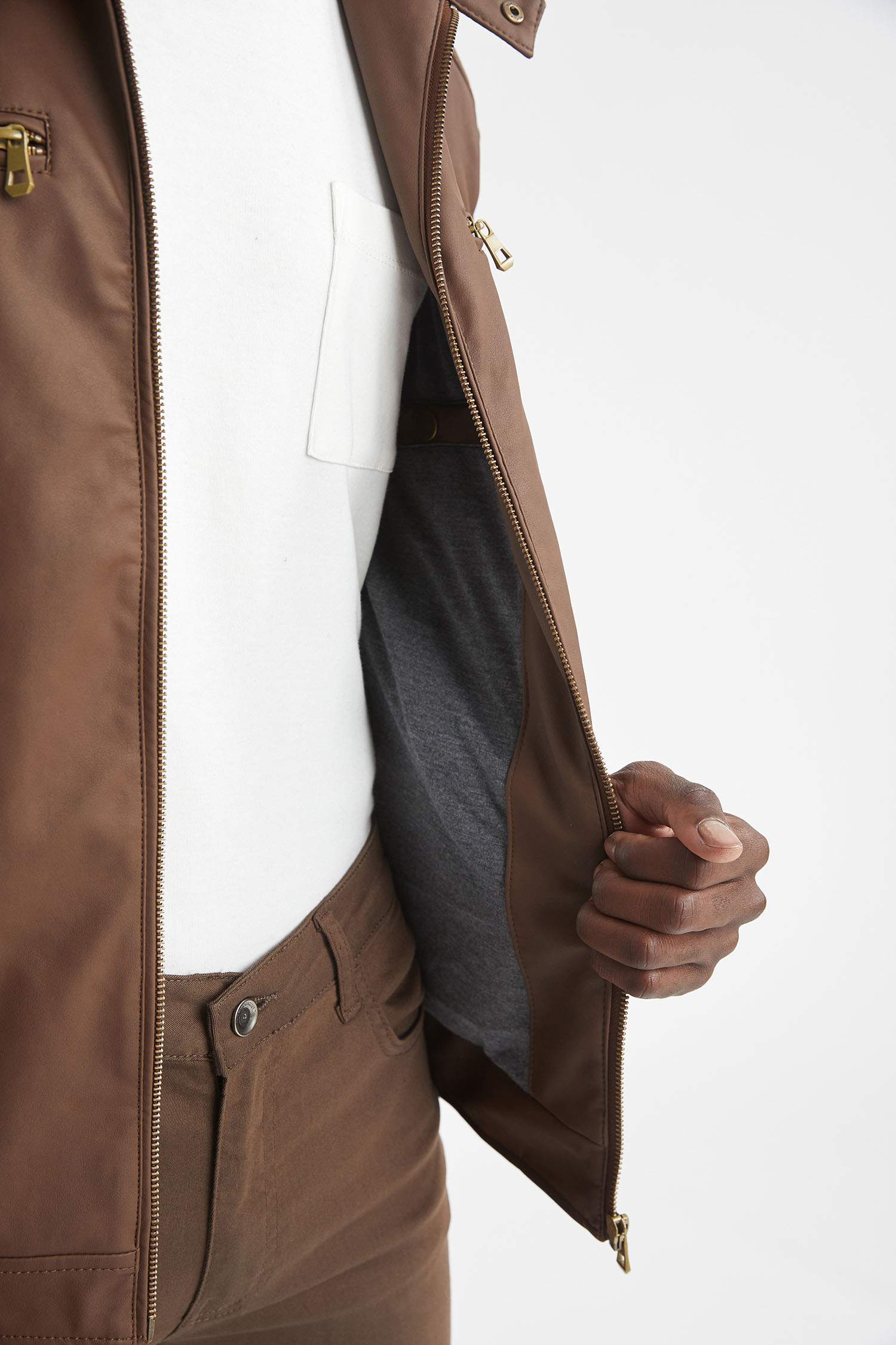 Slim Fit Kapüşonlu Suni Deri Mont