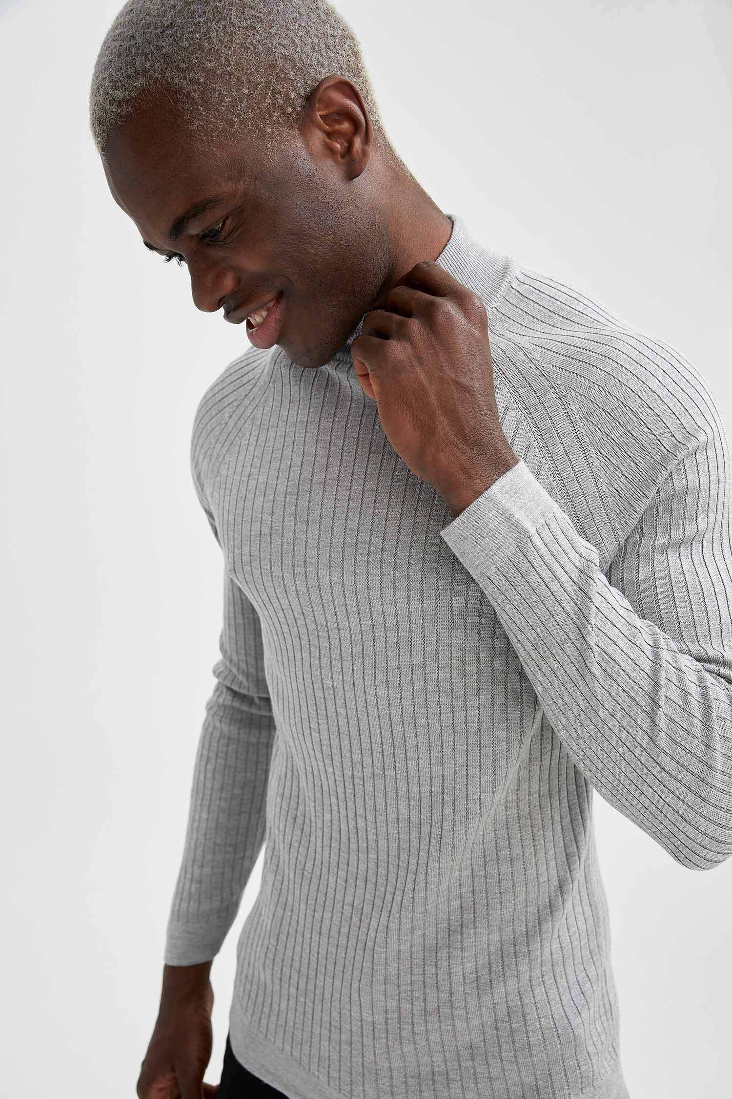 Slim Fit Balıkçı Yaka Boğazlı Triko Kazak