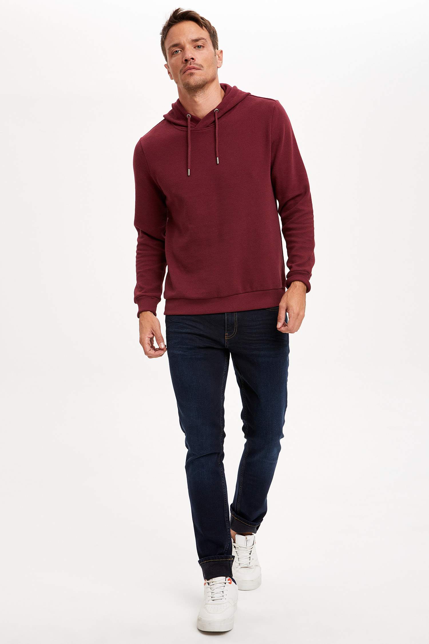 Regular Fit Kapüşonlu Uzun Kollu Sweatshirt