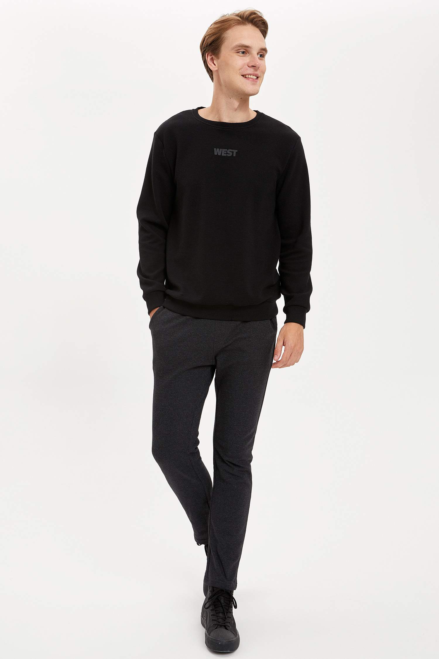 Slim Fit Bisiklet Yaka Slogan Desenli Uzun Kollu Sweatshirt