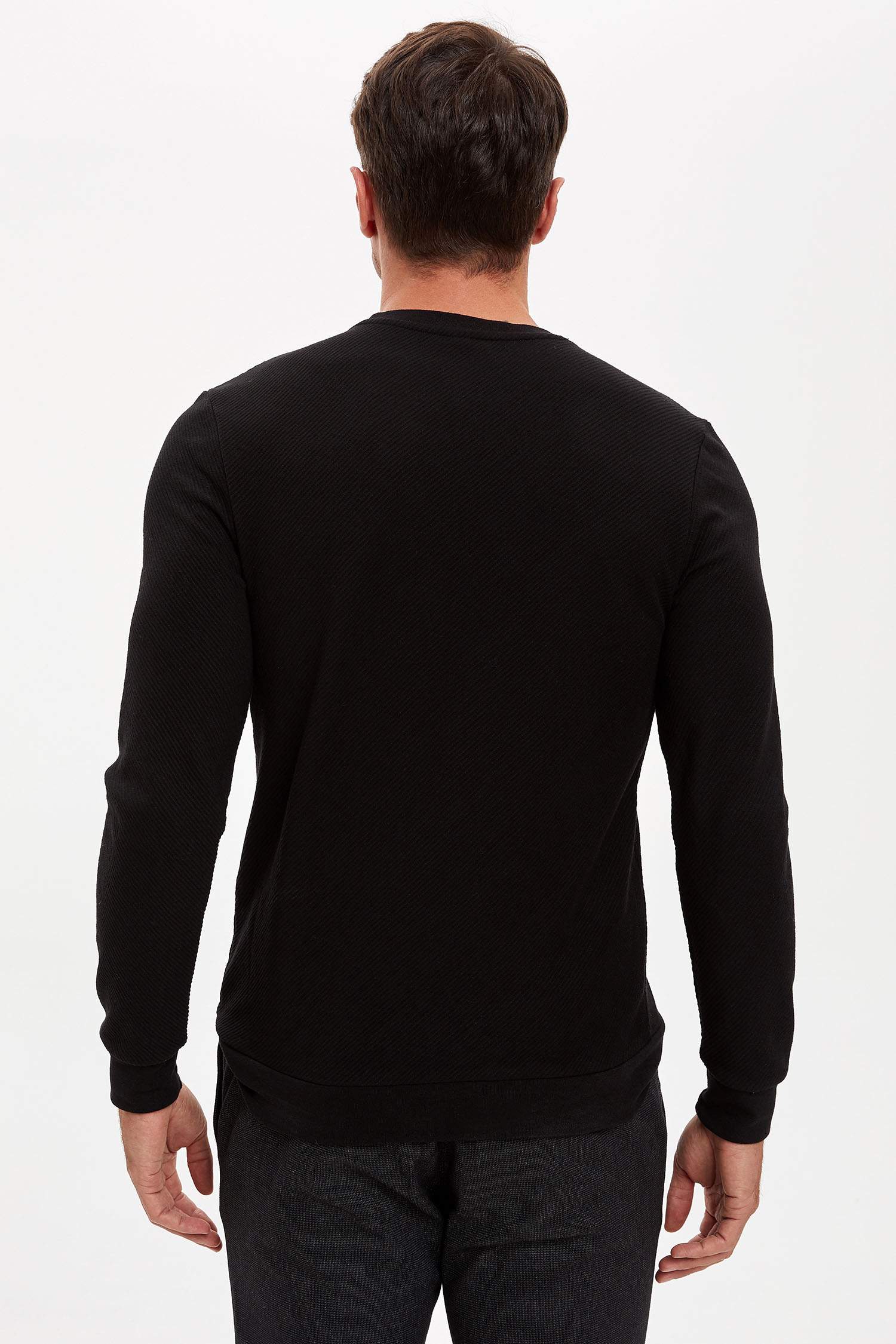 Slim Fit Bisiklet Yaka Cepsiz Pamuklu Uzun Kollu Sweatshirt