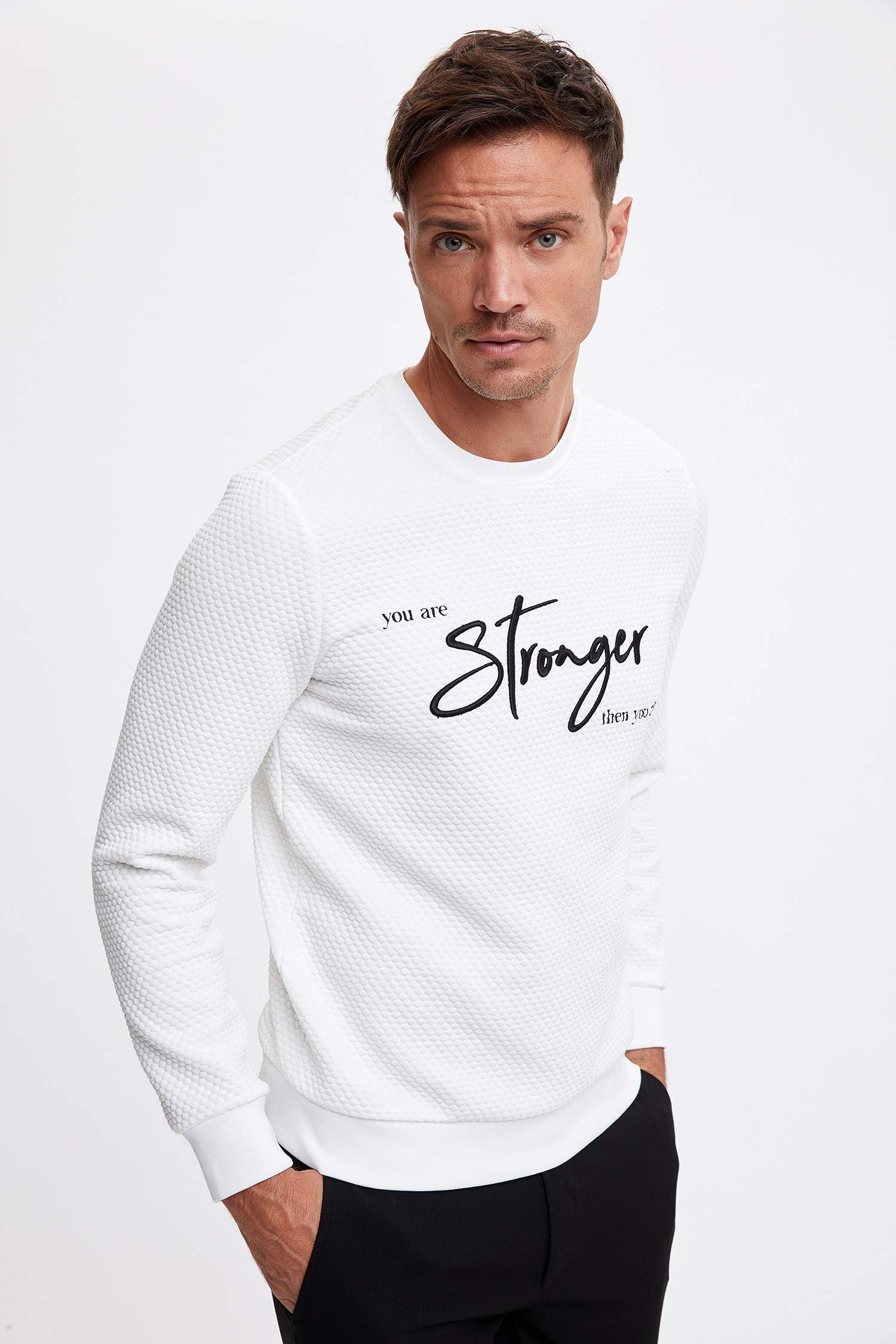 Stronger Baskılı Slim Fit Bisiklet Yaka Sweatshirt