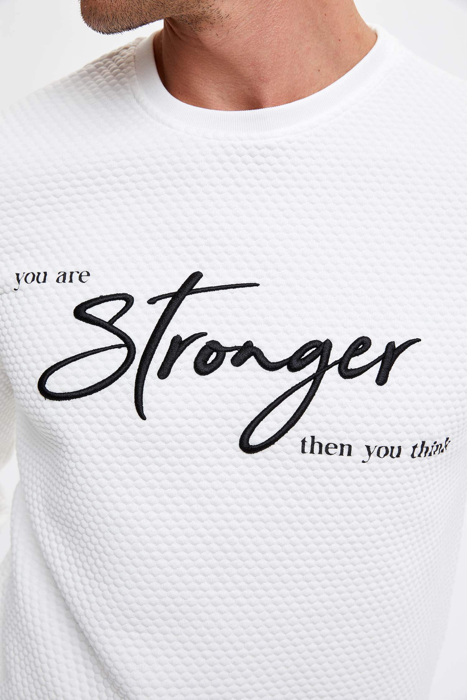 Stronger Baskılı Slim Fit Bisiklet Yaka Sweatshirt