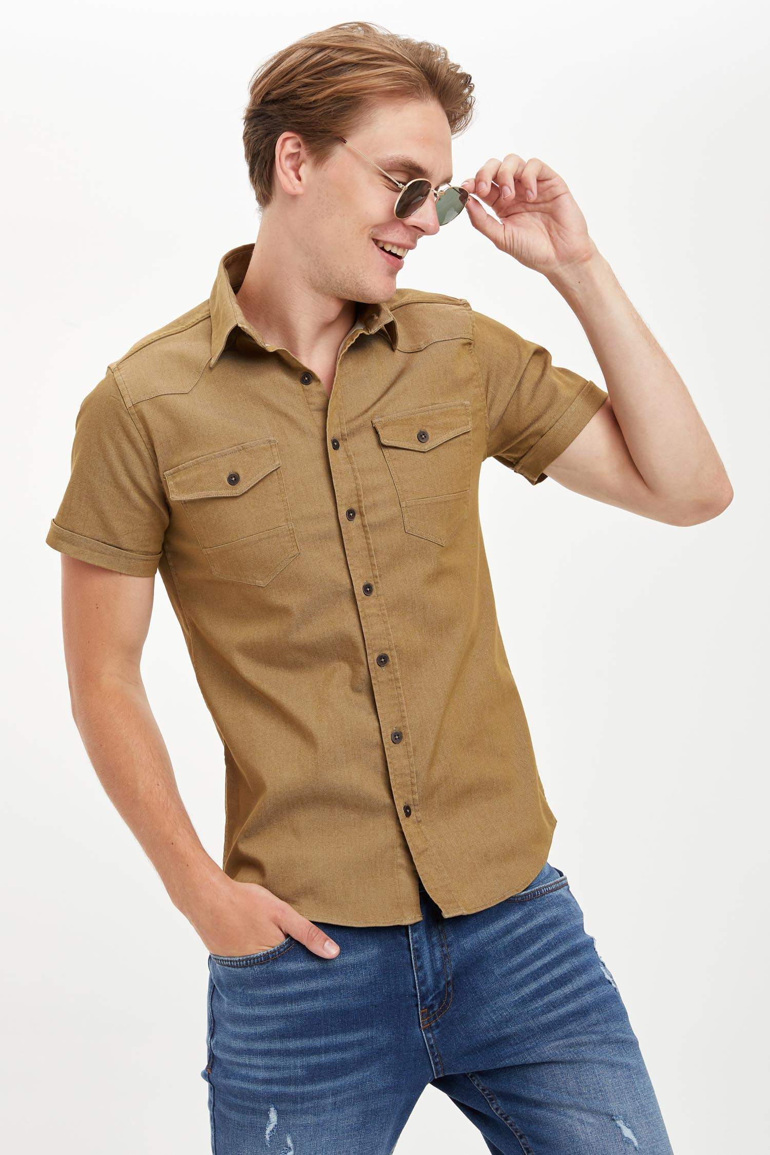 Çift Cepli Slim Fit Gömlek