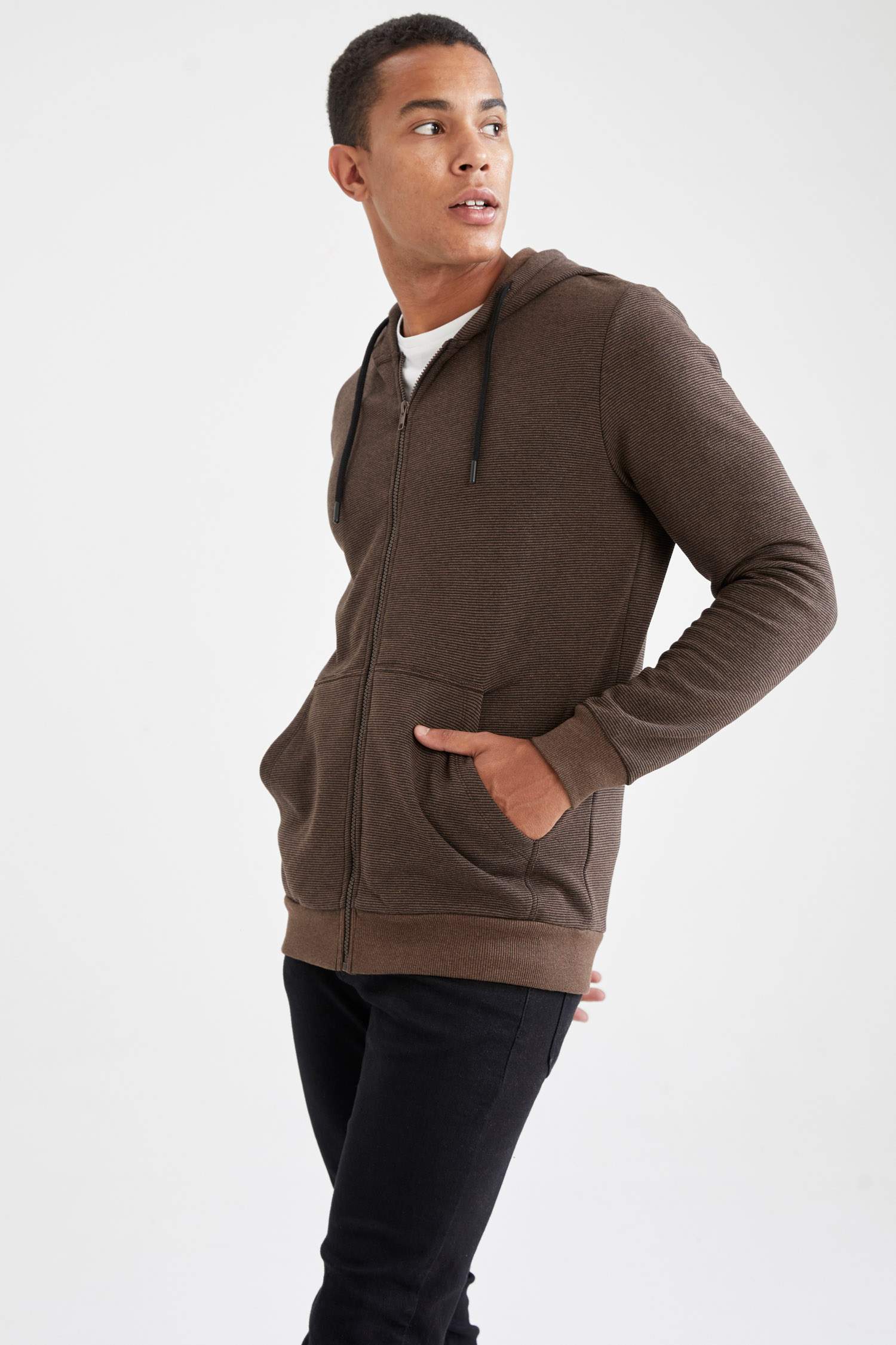 Slim Fit Kapüşonlu Fermuarlı Uzun Kollu İçi Yumuşak Tüylü Hırka