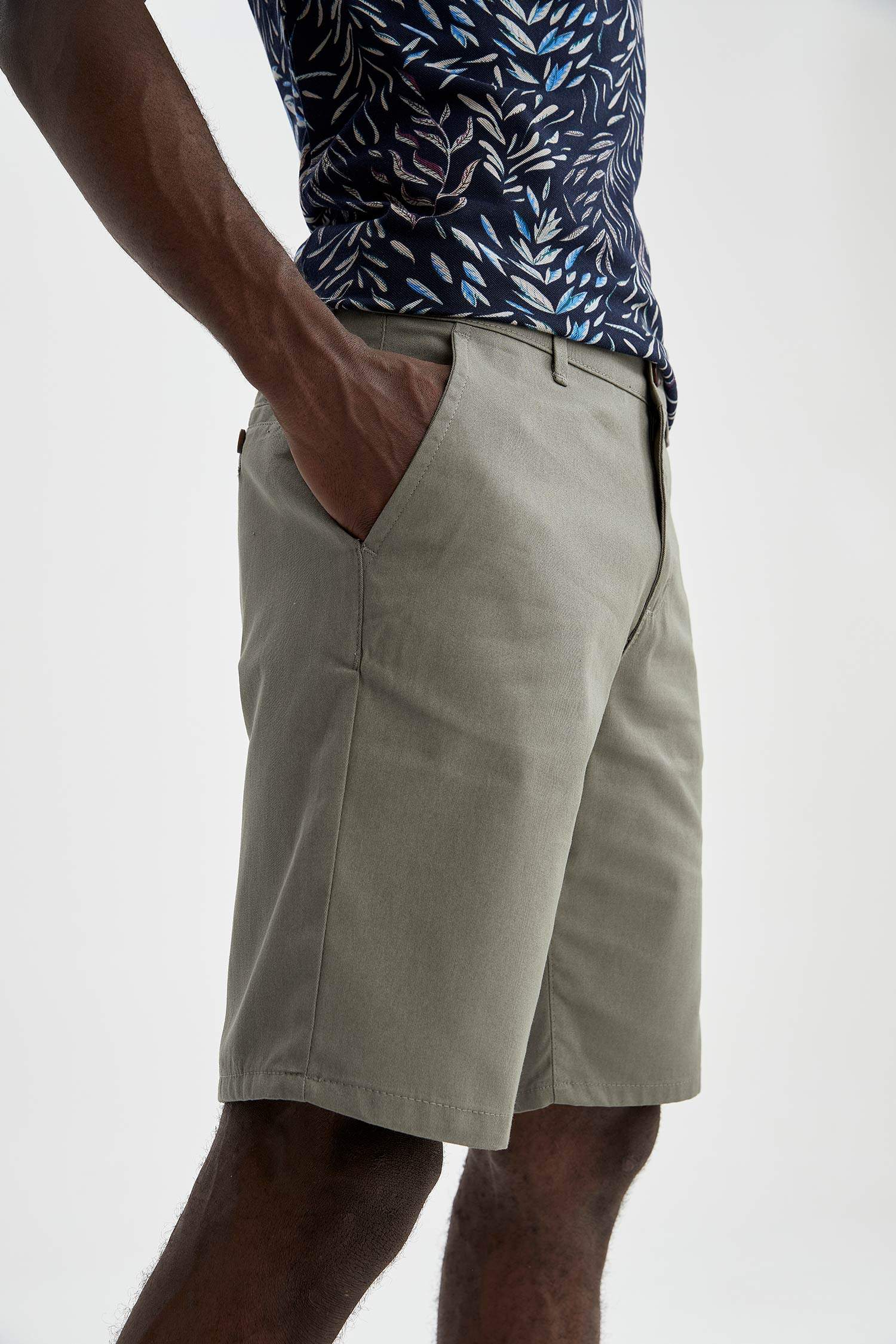 Regular Fit Bermuda Şort