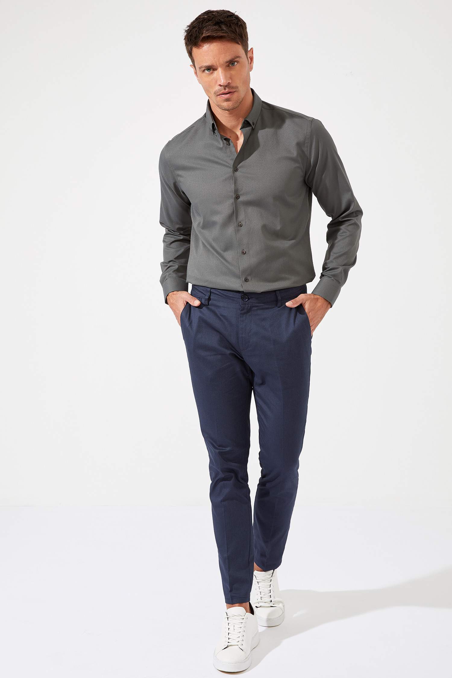 Modern Fit Klasik Uzun Kollu Gömlek