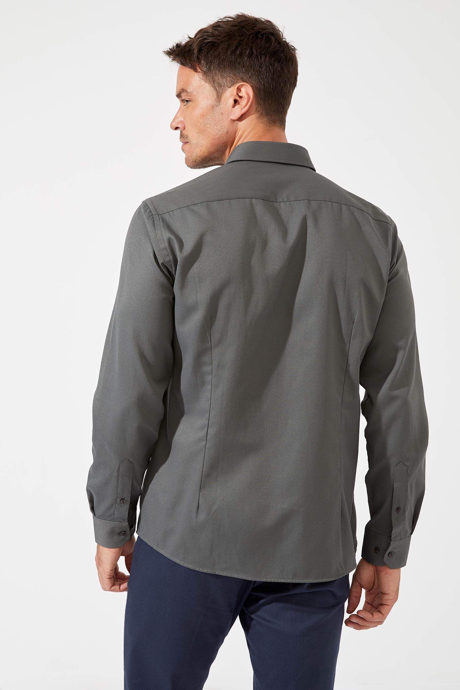 Modern Fit Klasik Uzun Kollu Gömlek