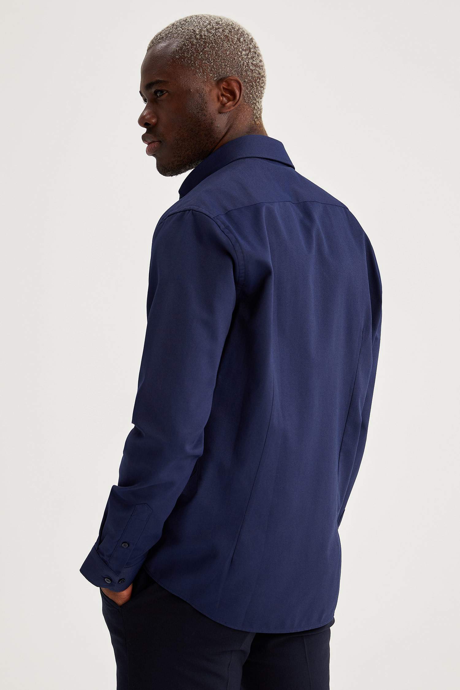 Modern Fit Klasik Uzun Kollu Gömlek