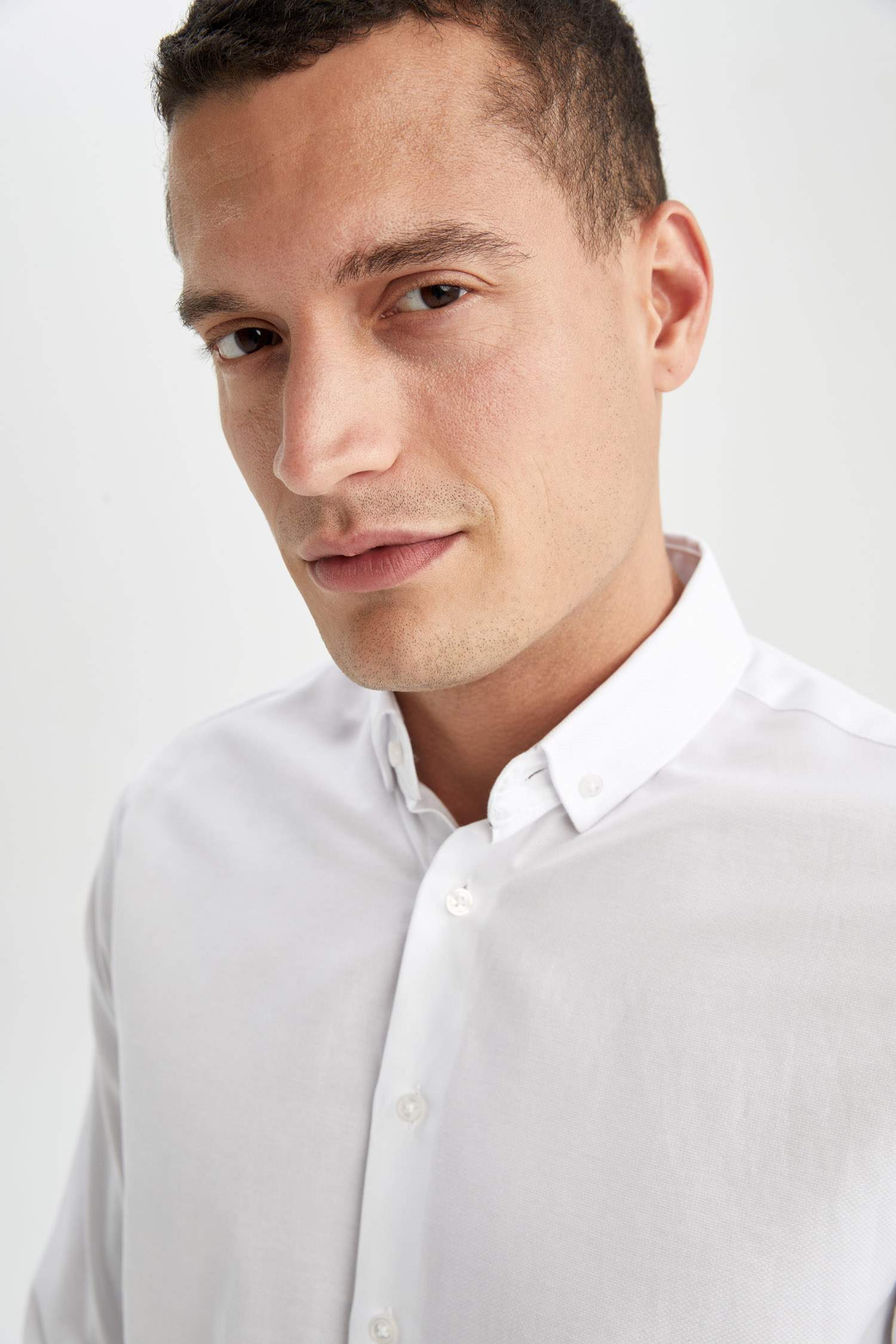 Modern Fit Polo Yaka Uzun Kollu Gömlek