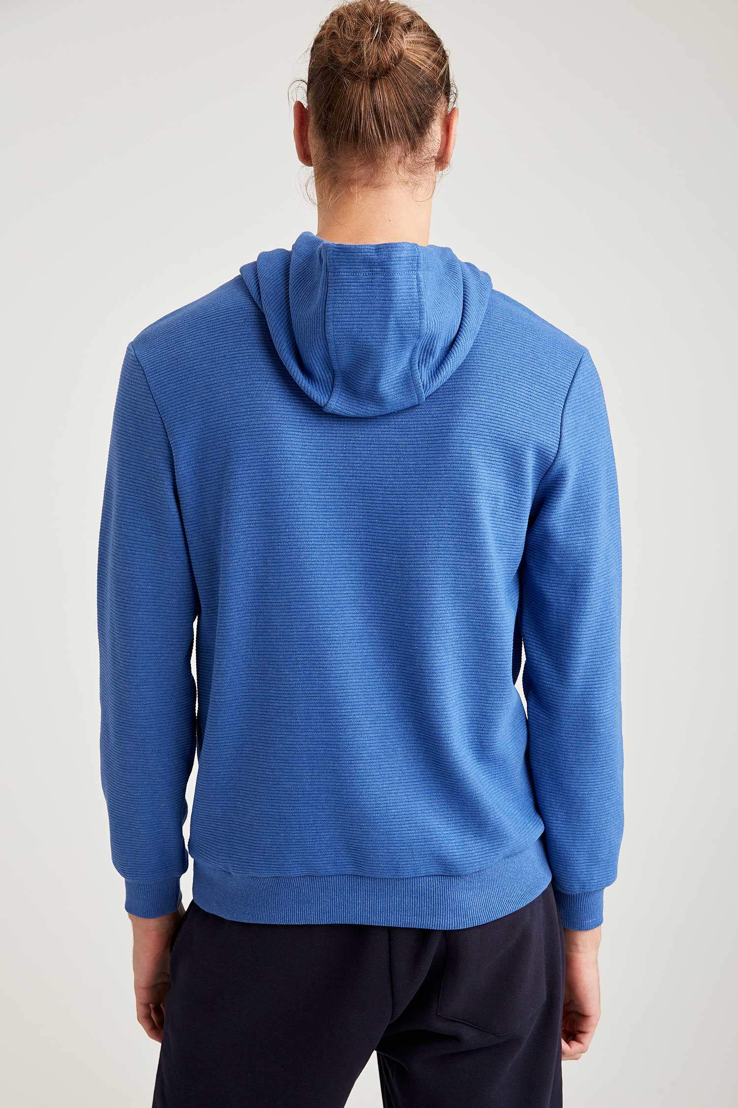 Kapüşonlu Slim Fit Basic Sweatshirt