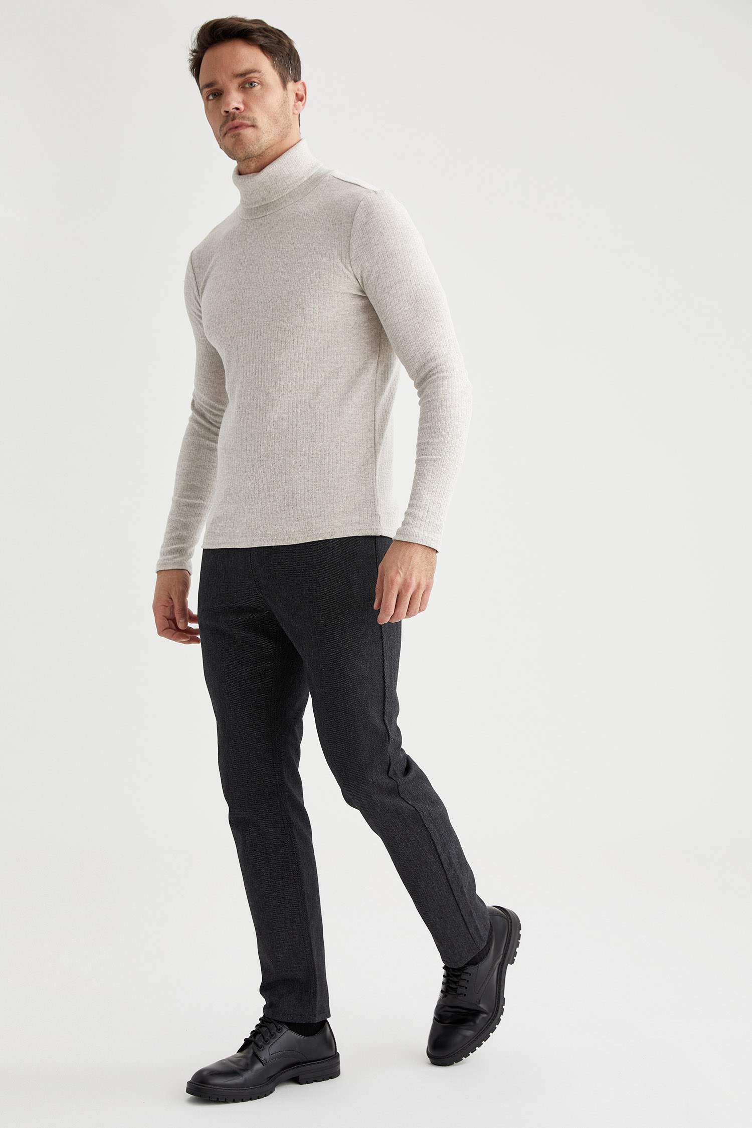 Regular Fit Pantolon