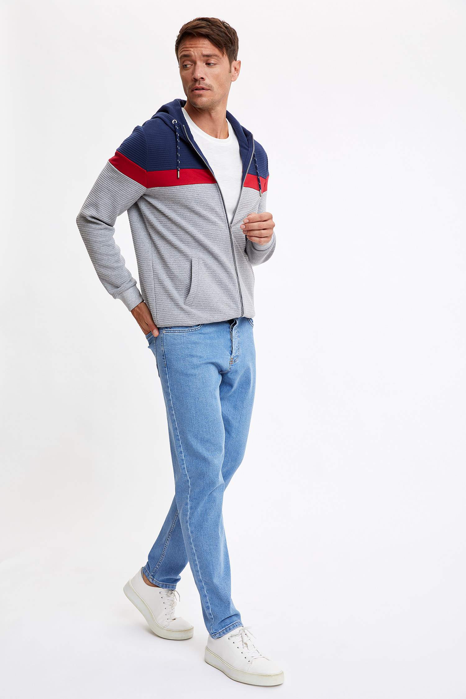 Regular Fit Kapüşonlu Fermuarlı Geri Dönüşümlü Pamuklu Uzun Kollu Hırka