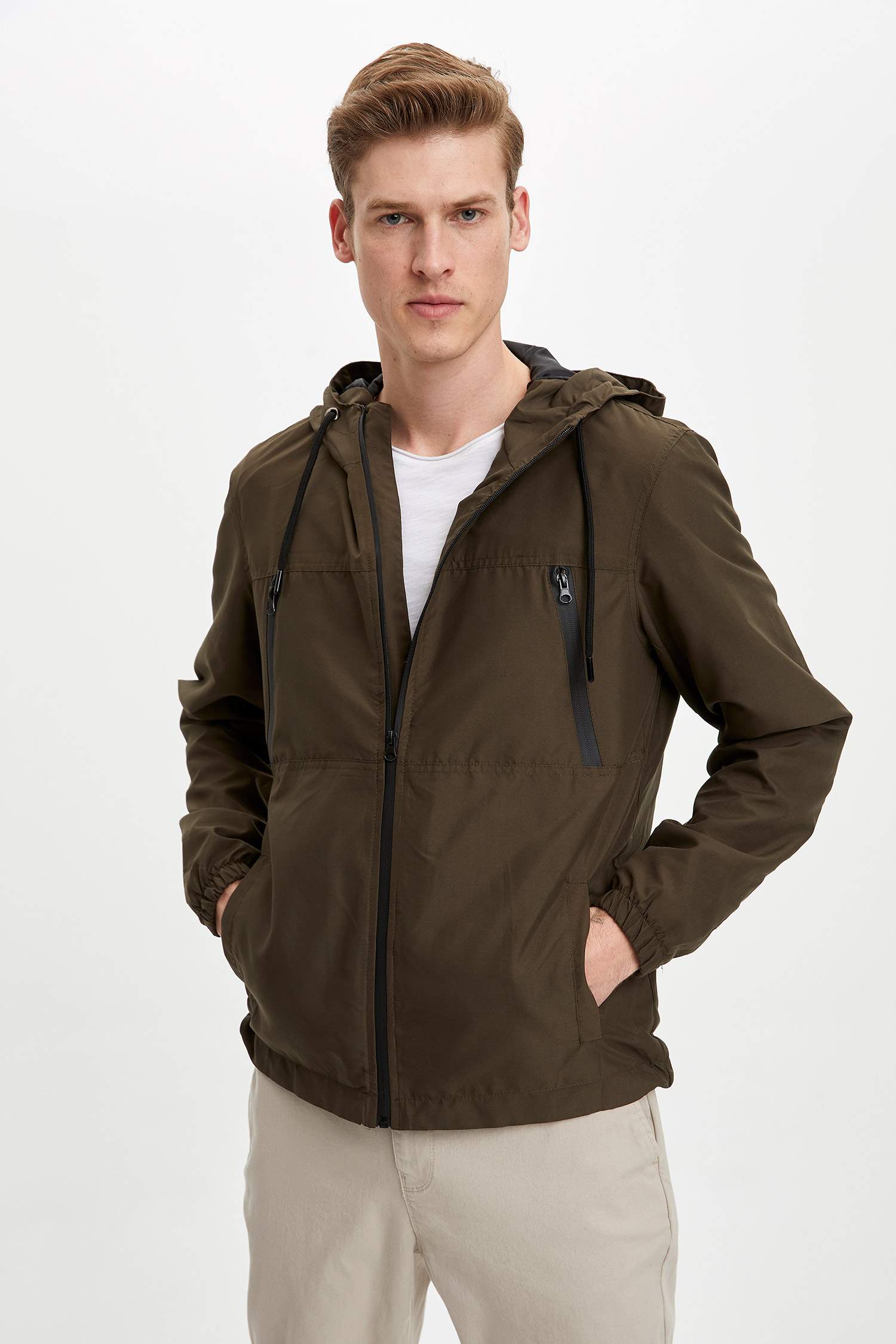 Slim Fit Kapüşonlu Mont