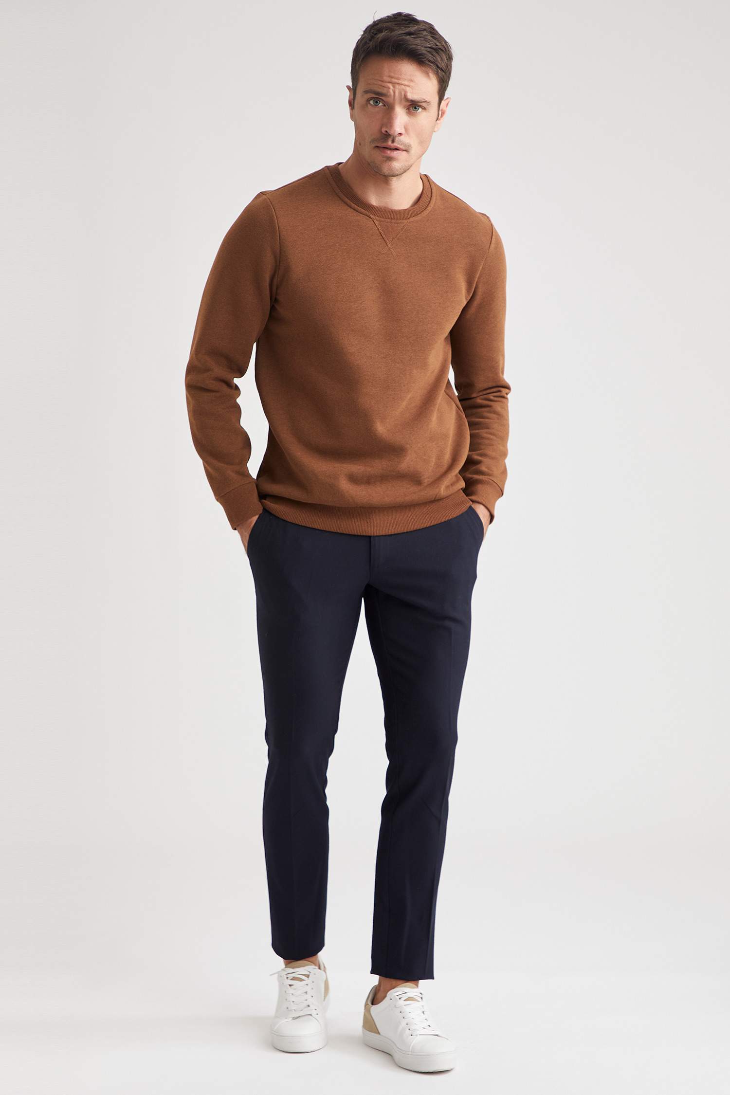 Regular Fit Bisiklet Yaka Basic Pamuklu Sweatshirt