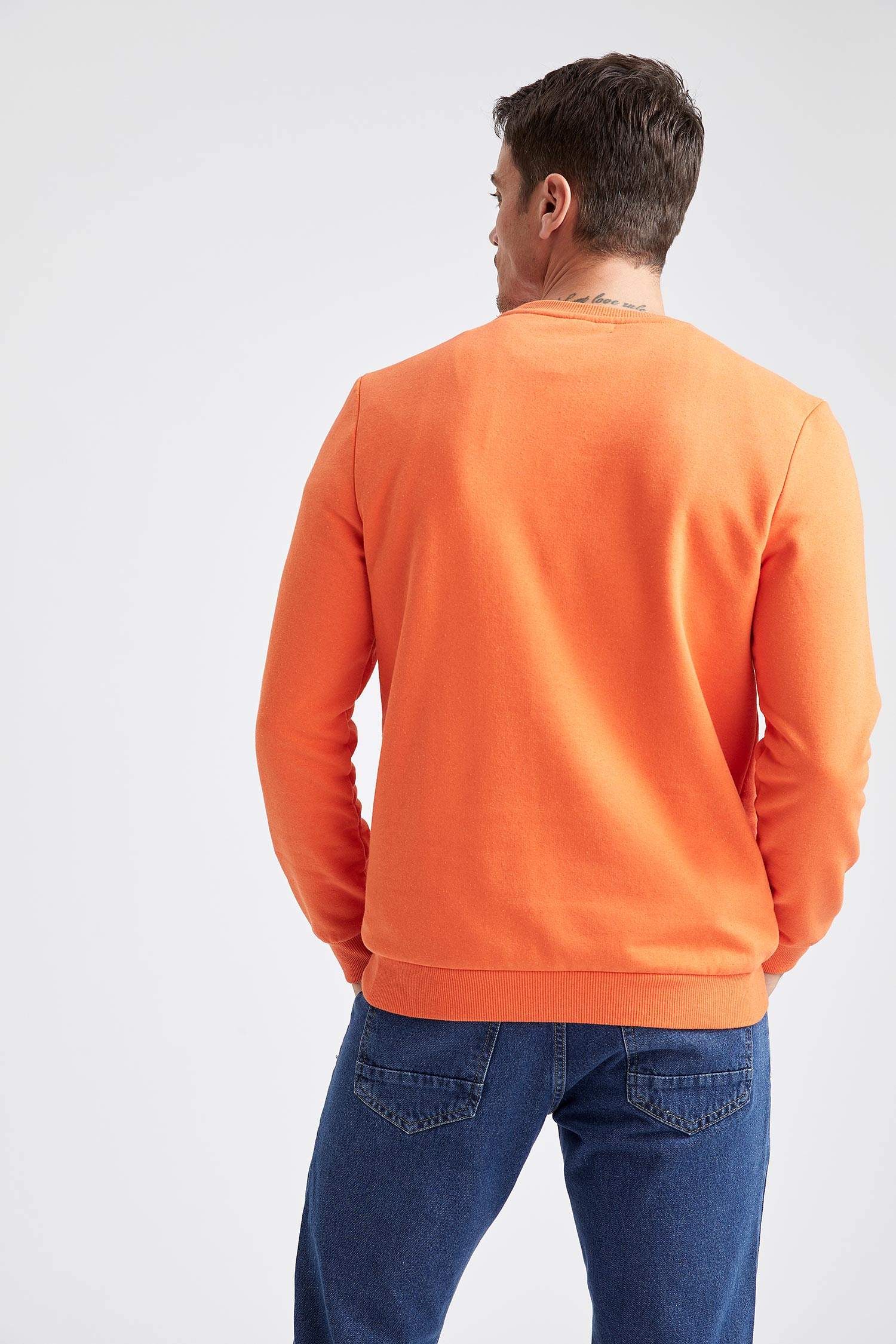 Regular Fit Bisiklet Yaka Basic Pamuklu Sweatshirt