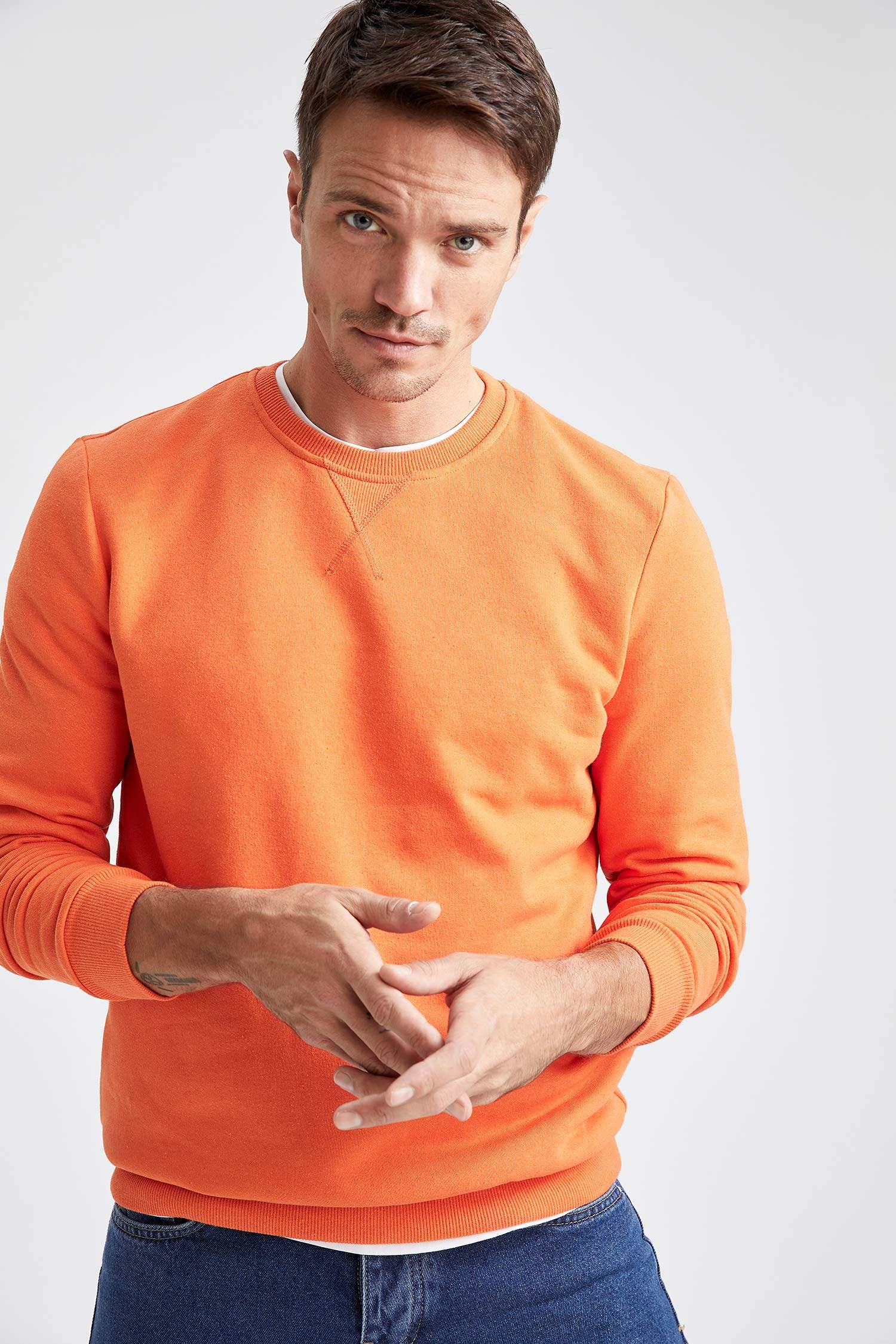 Regular Fit Bisiklet Yaka Basic Pamuklu Sweatshirt