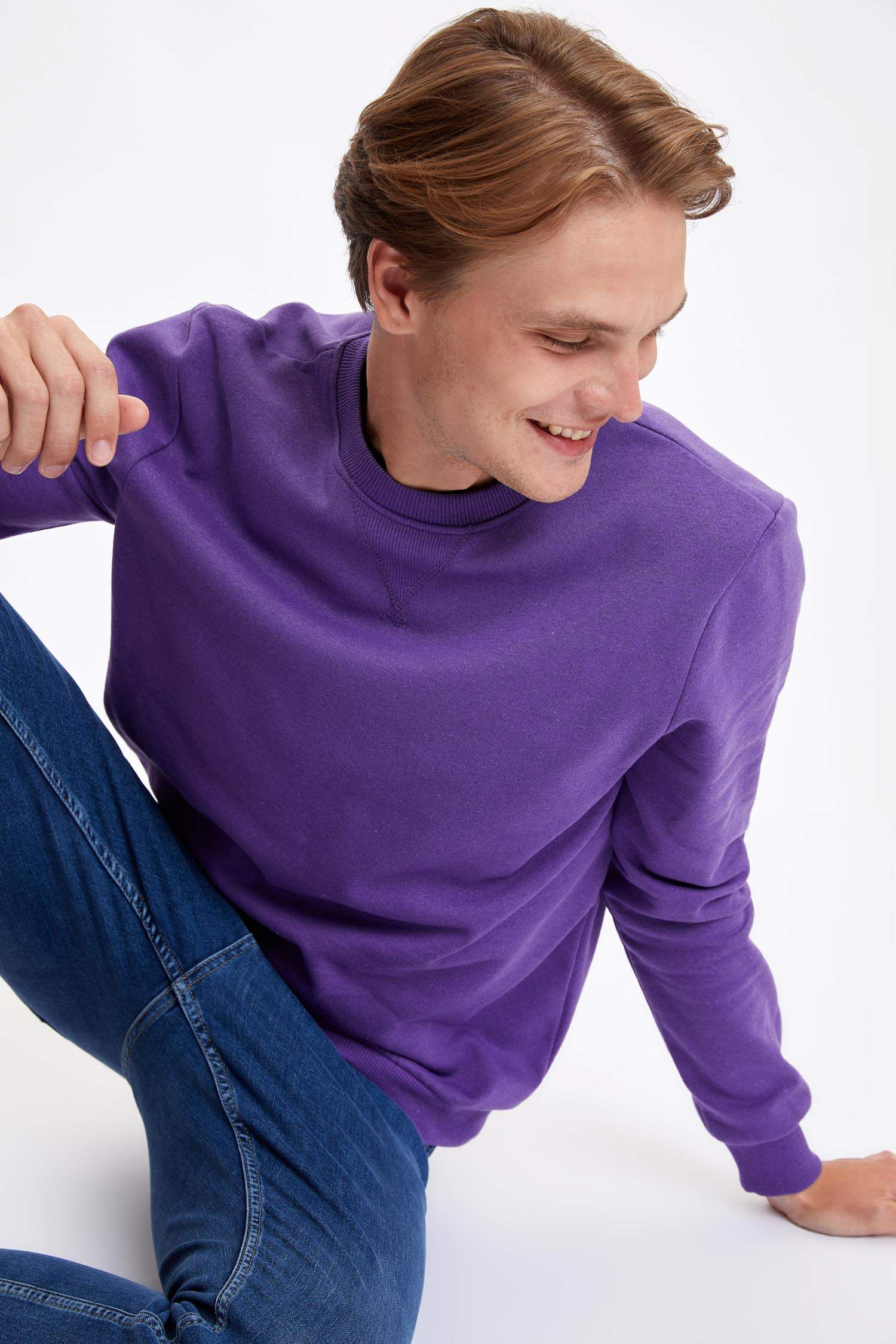 Regular Fit Bisiklet Yaka Basic Pamuklu Sweatshirt