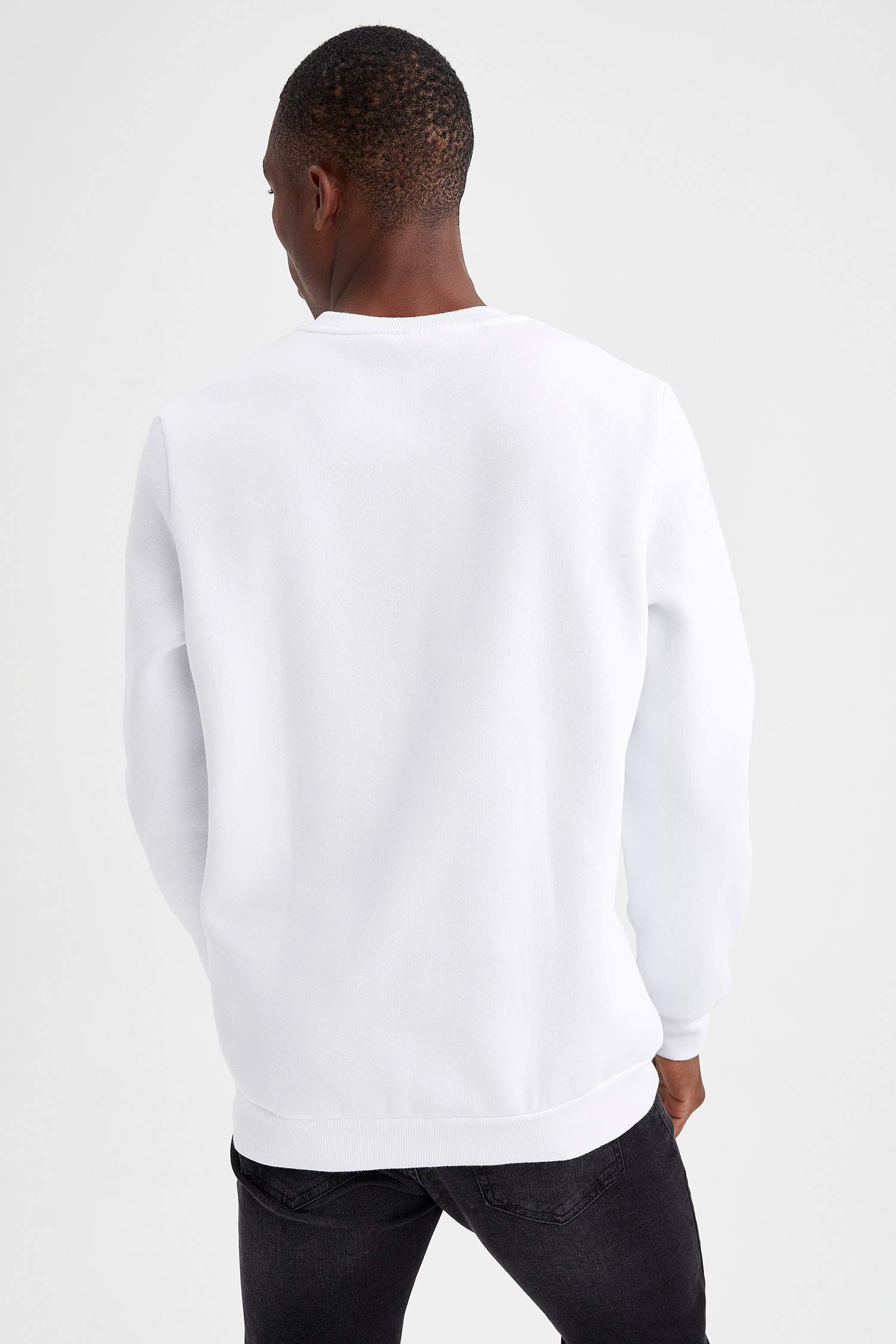 Regular Fit Bisiklet Yaka Basic Pamuklu Sweatshirt