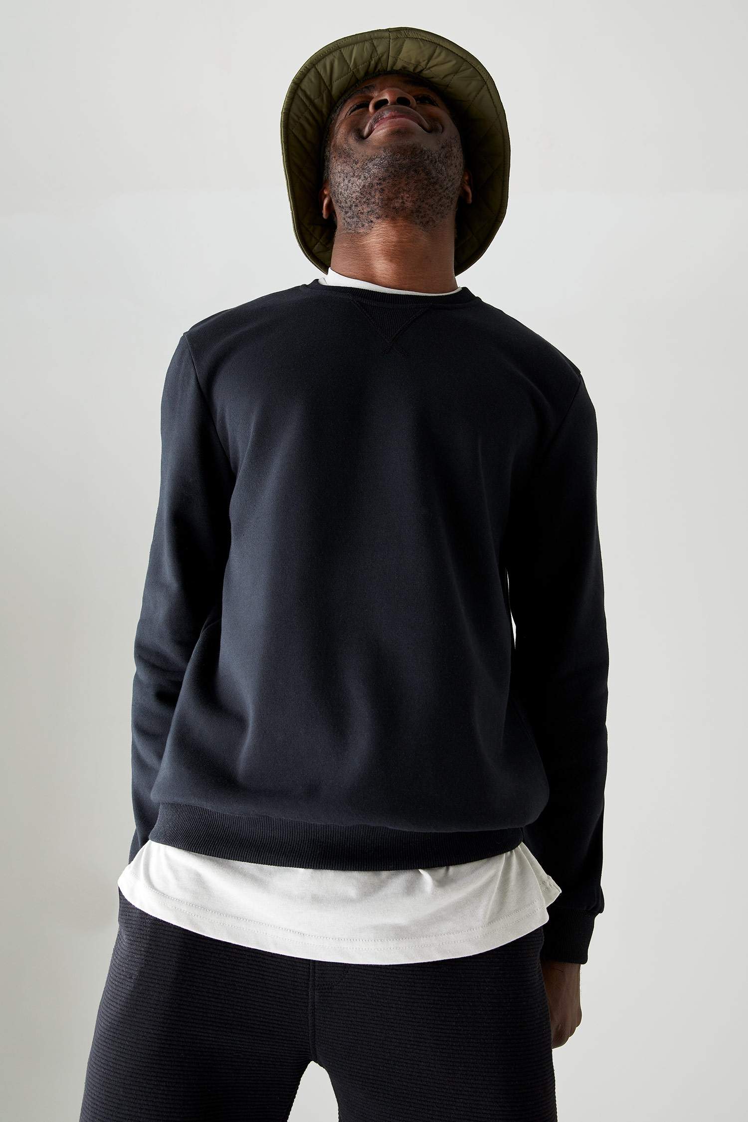 Regular Fit Bisiklet Yaka Basic Pamuklu Sweatshirt