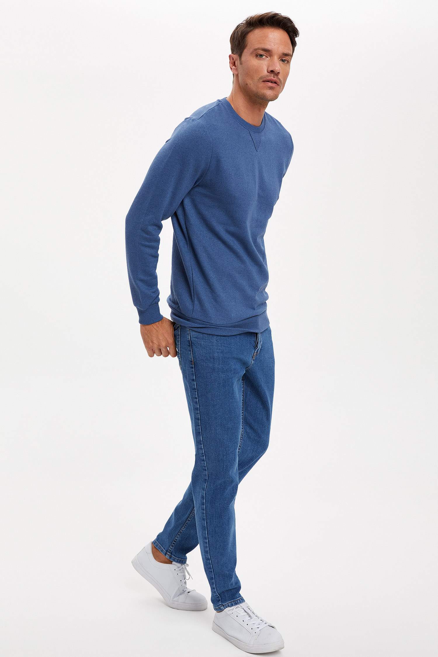 Regular Fit Bisiklet Yaka Geri Dönüşümlü Pamuklu Uzun Kollu İçi Yumuşak Tüylü Sweatshirt