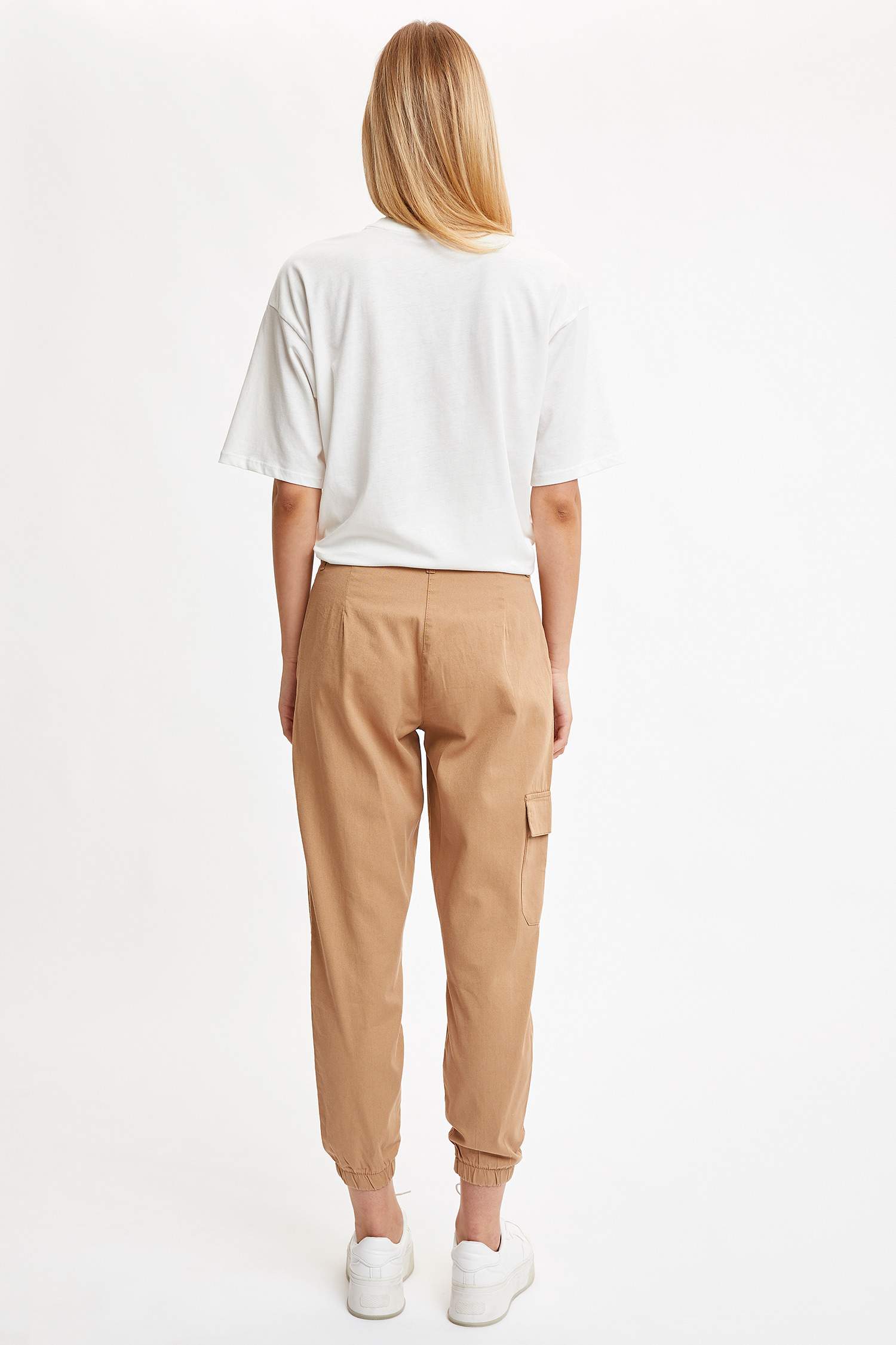 Cep Detaylı Jogger Pantolon