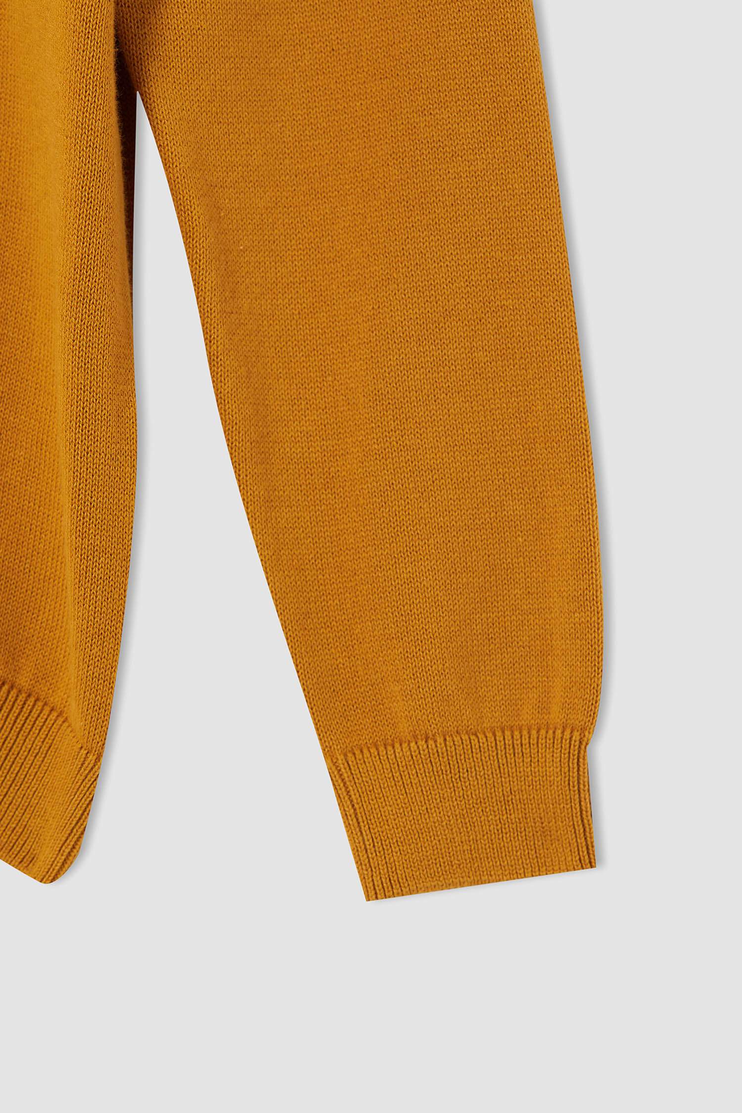 Erkek Çocuk Slim Fit Balıkçı Yaka Triko Kazak