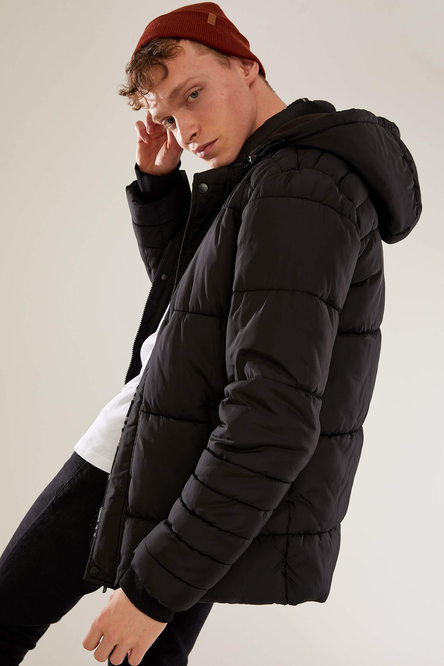 Kapüşonlu Slim Fit Kalın Mont