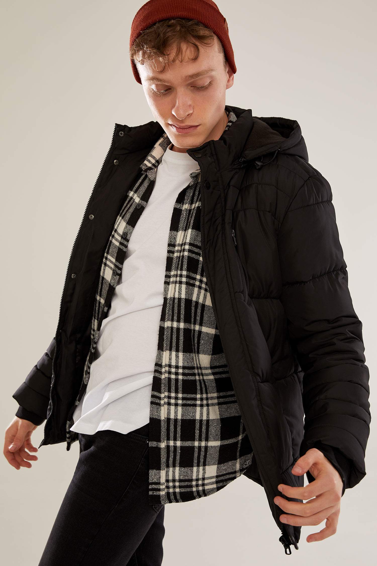 Kapüşonlu Slim Fit Kalın Mont